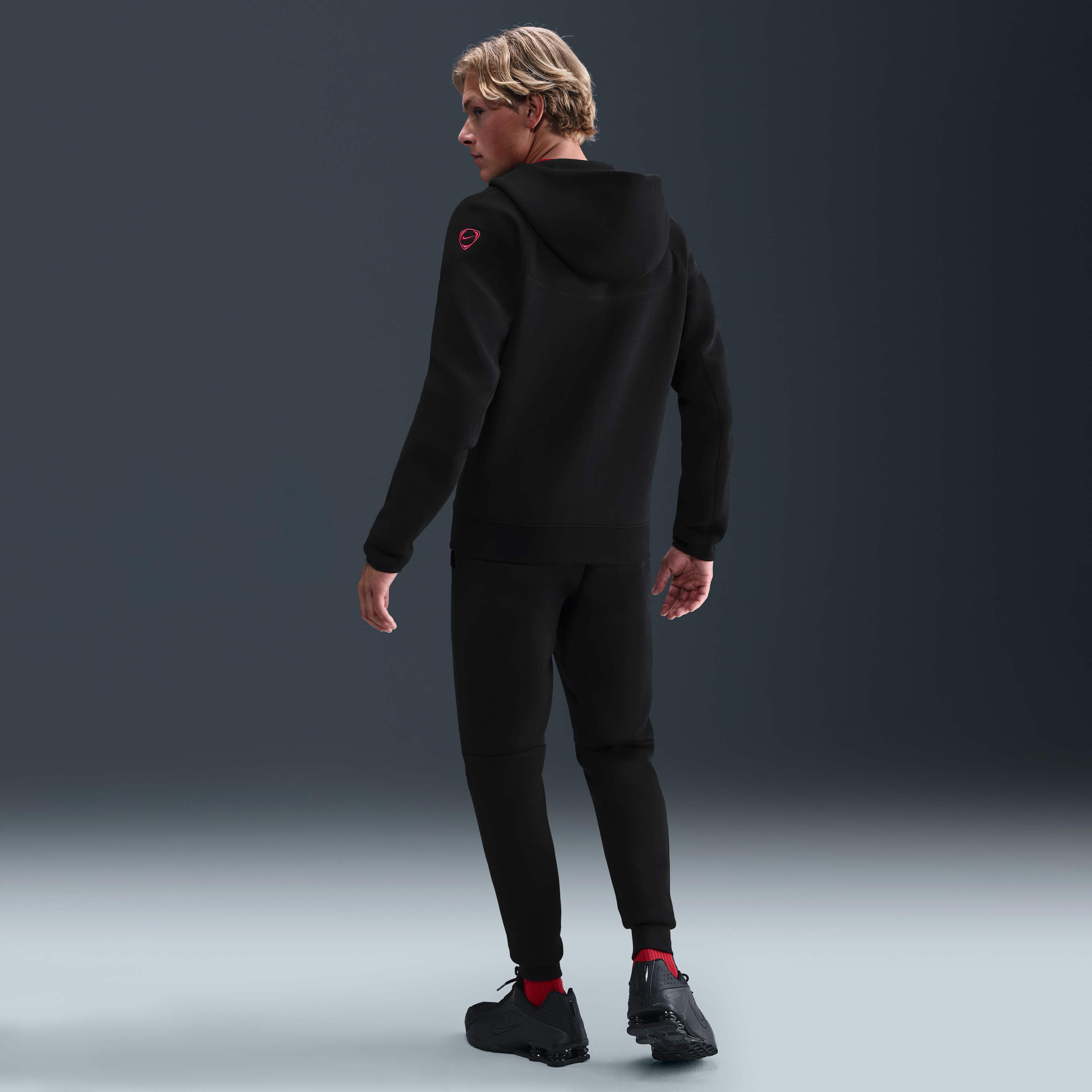 باريس سان-جيرمان تك ويندرانر image number 4