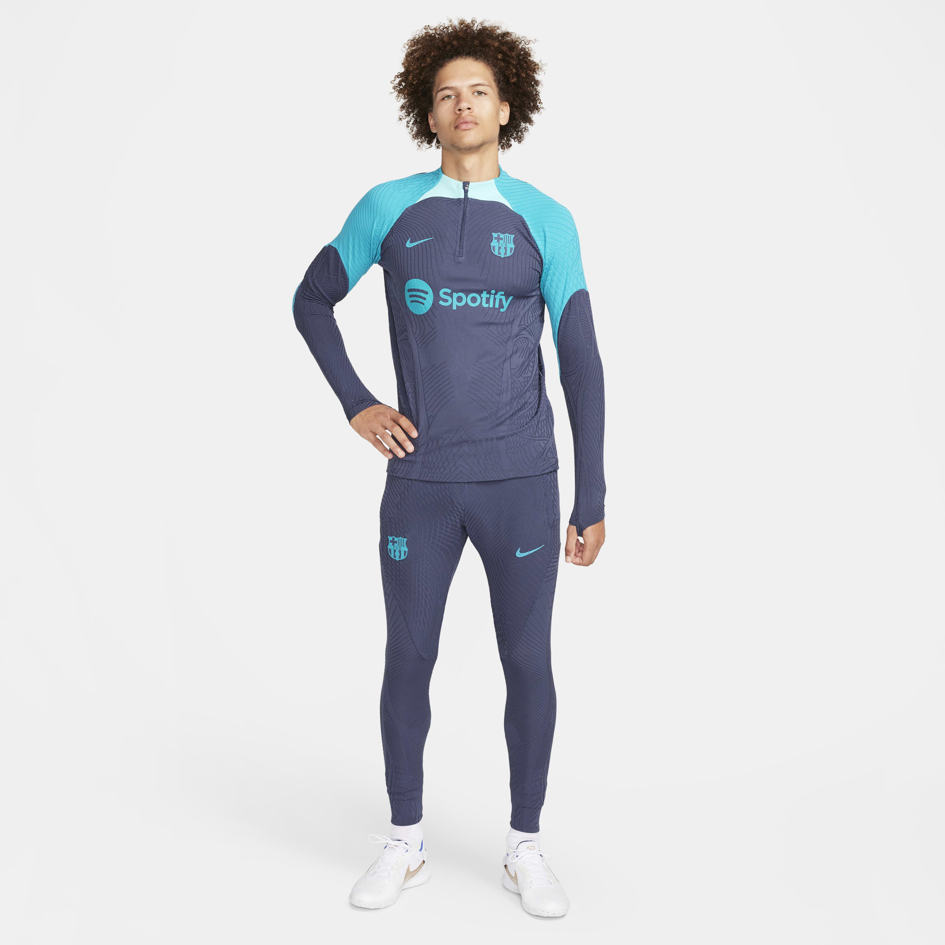 F.C. Barcelona Strike Elite Third image number 7