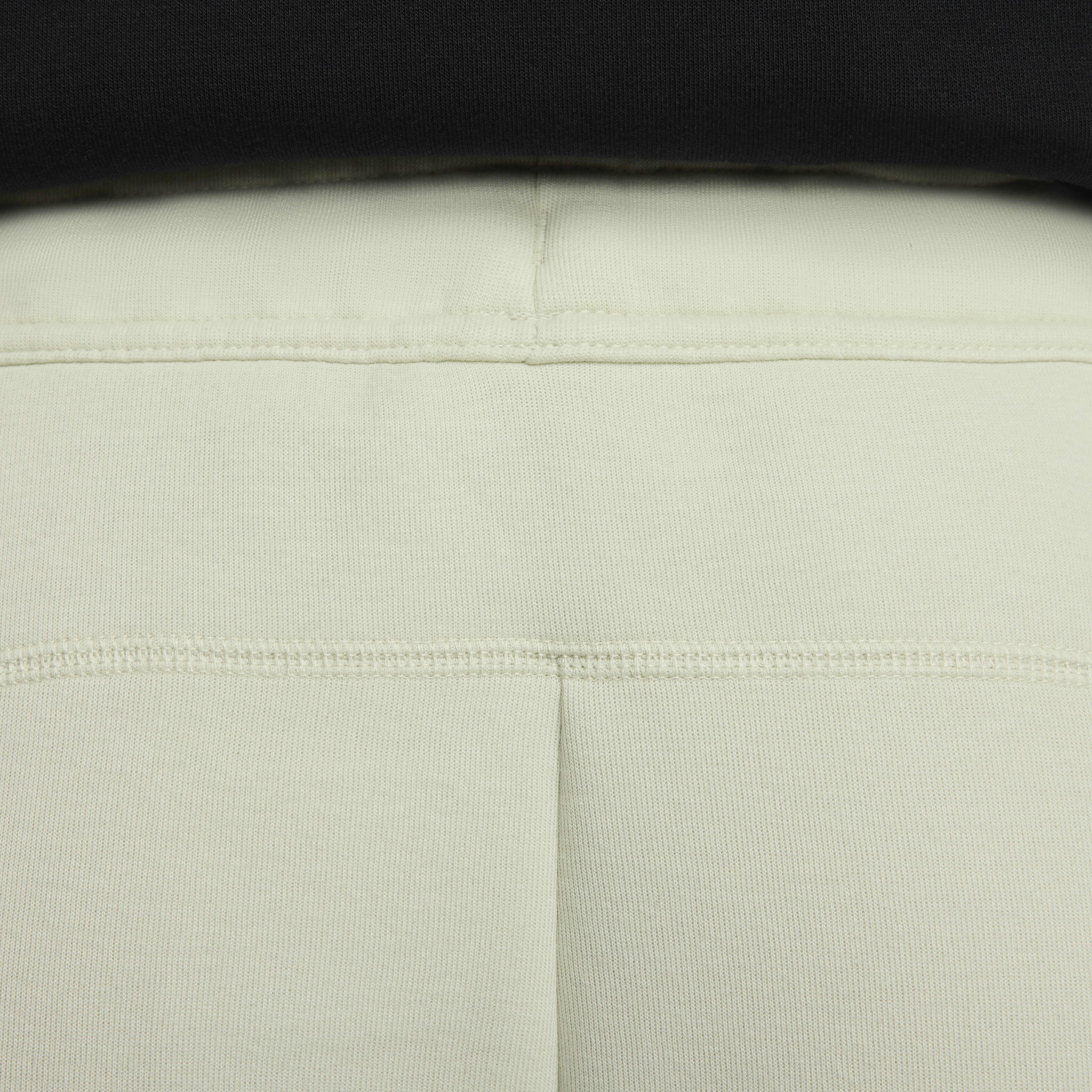 Nike Sportswear Tech Fleece image number 6