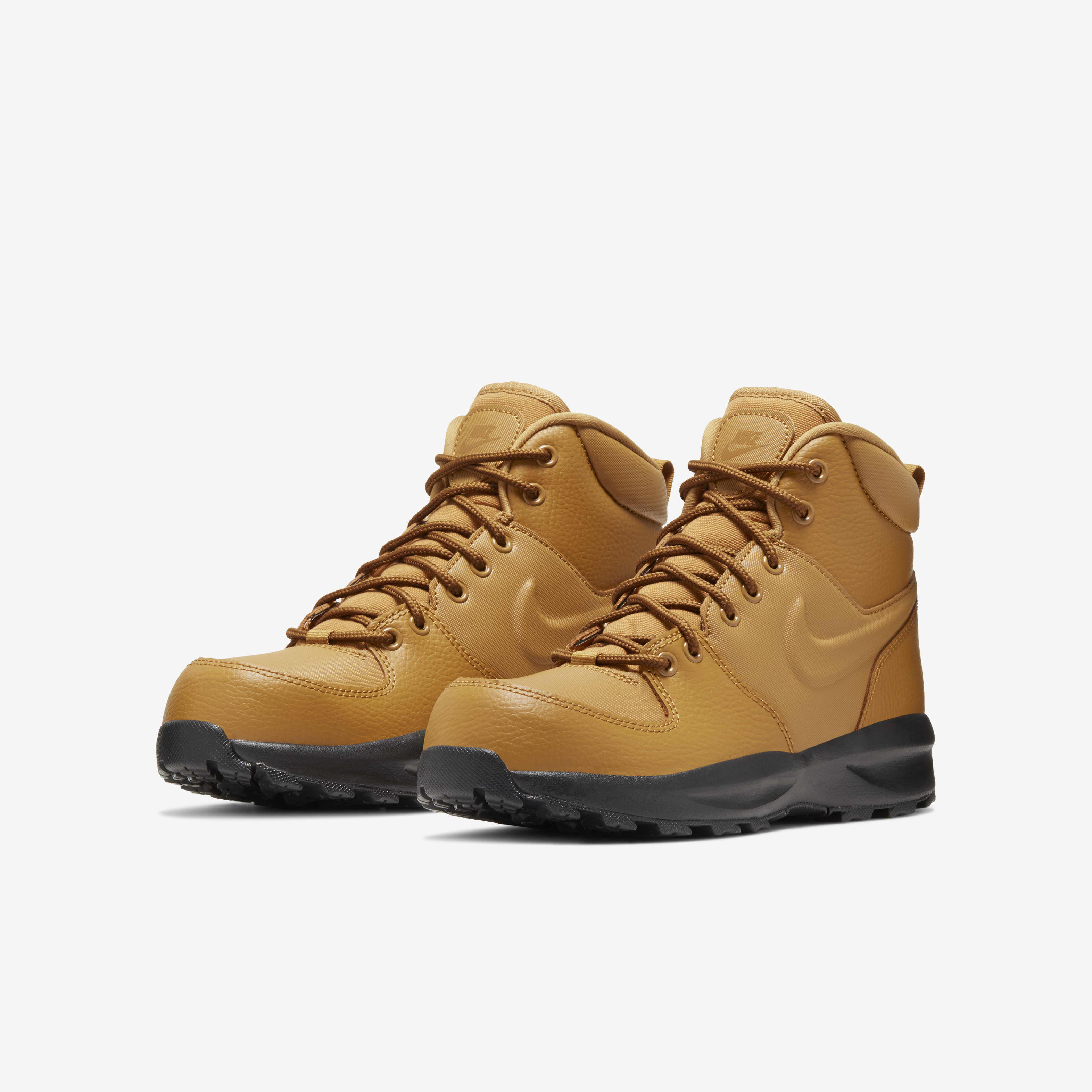 Nike manoa price shoes hot sale