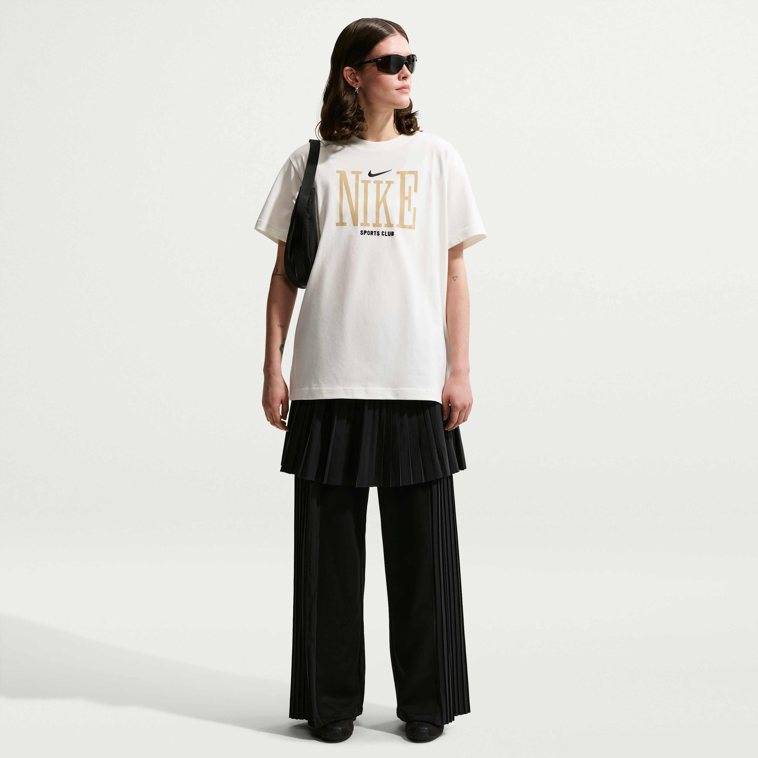 نايكي سبورتسوير كلاسيك image number 3