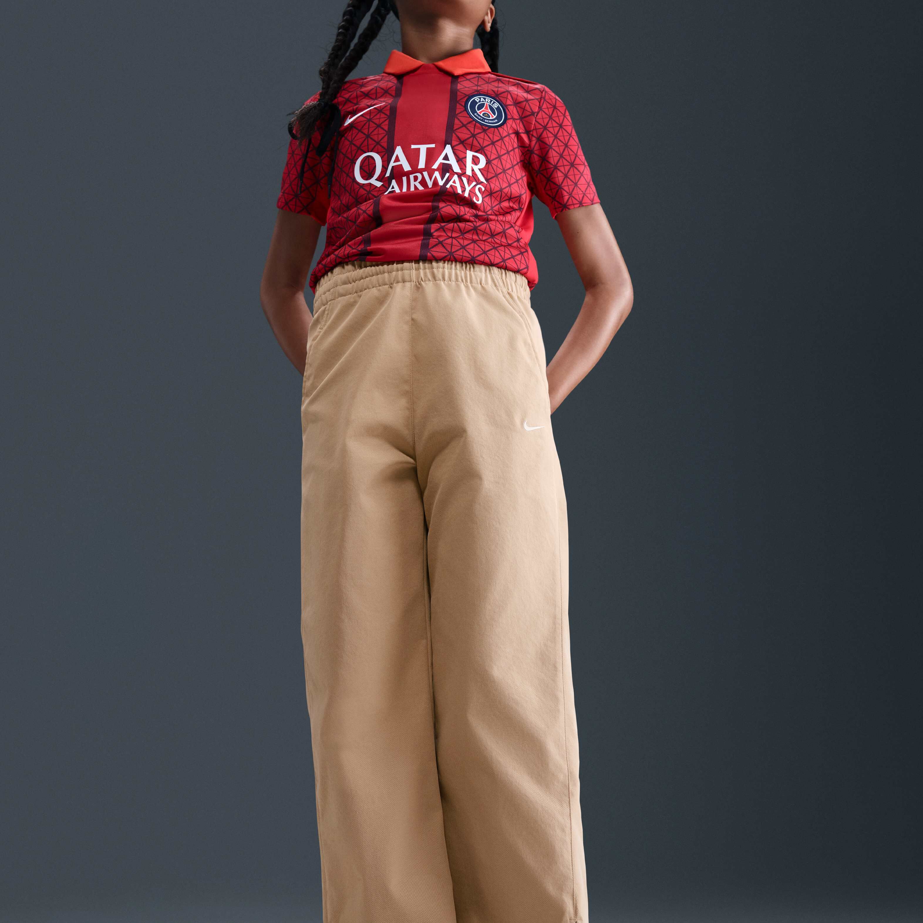 نايكي سبورتسوير image number 1