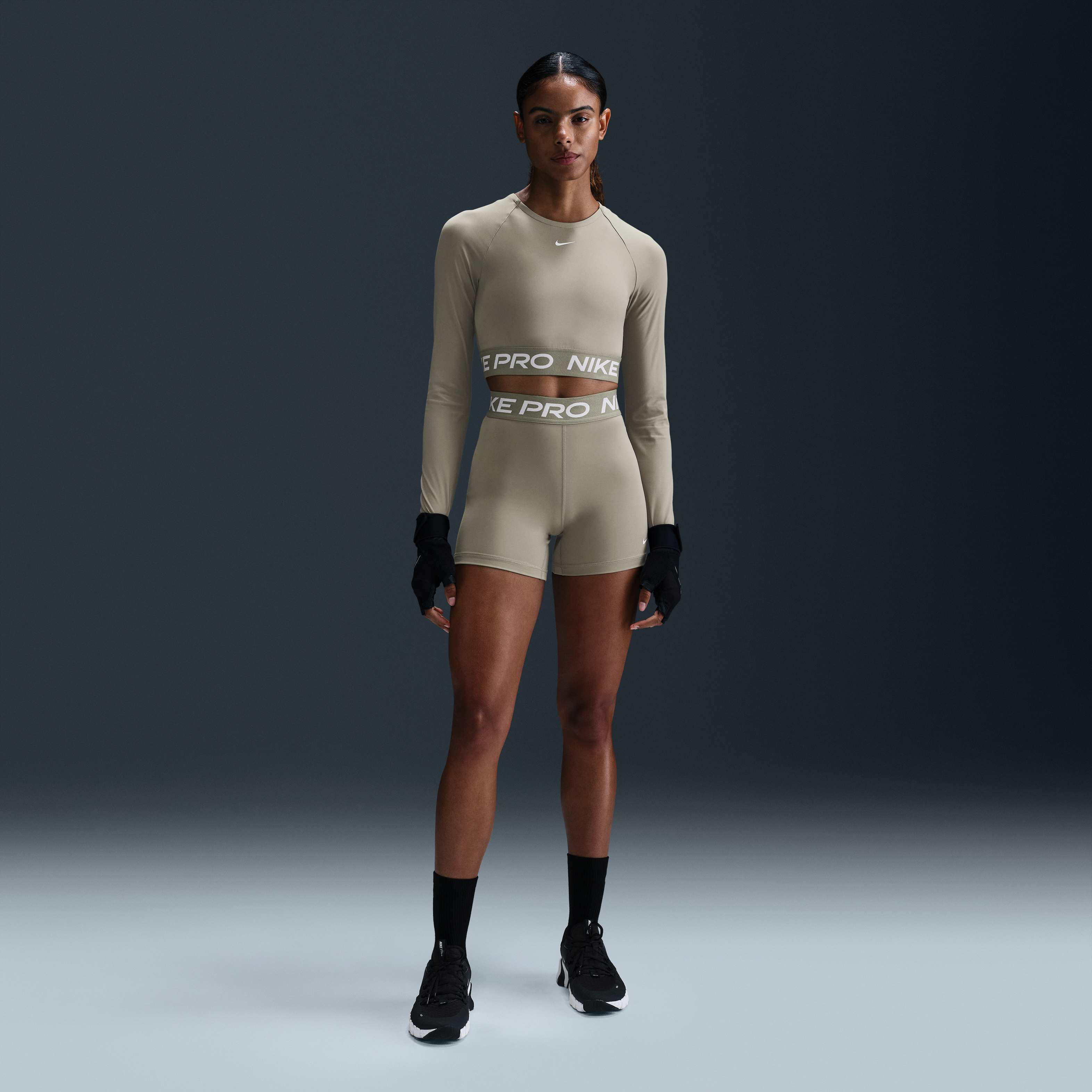 Nike Pro 365 image number 0