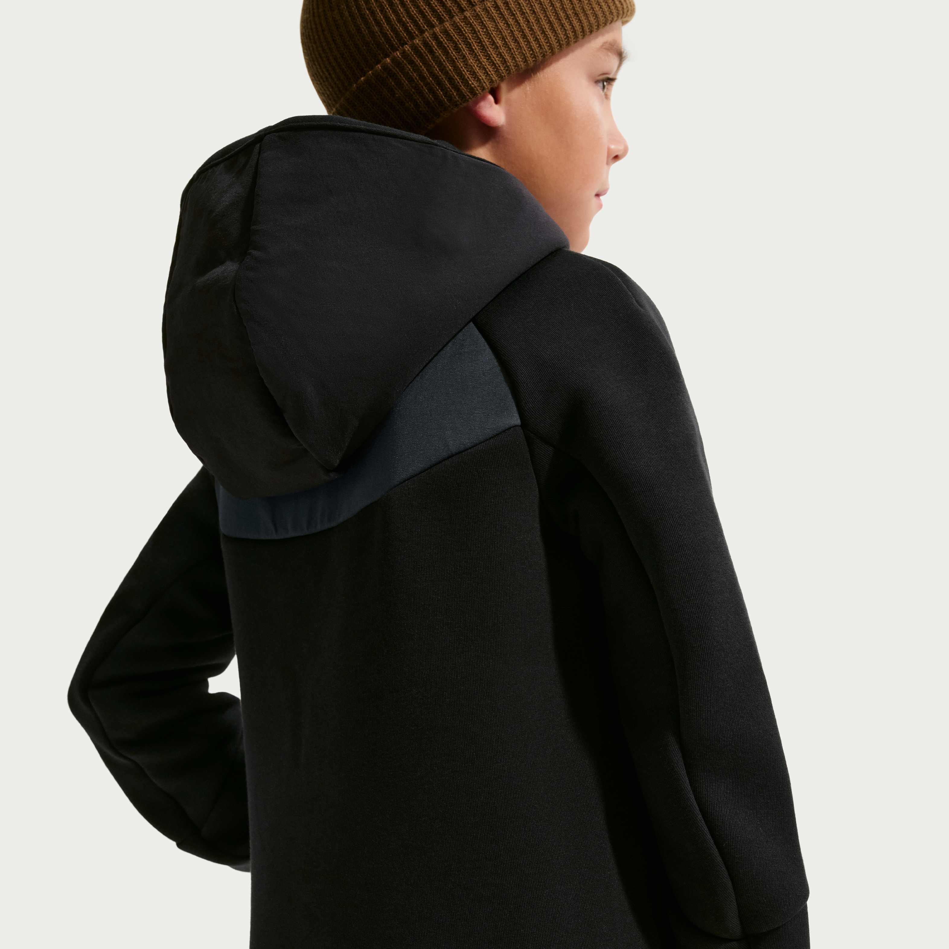 Nike Sportswear Tech Fleece image number 1