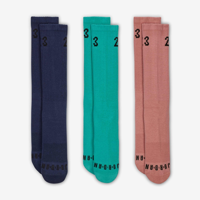 Jordan Essentials image number 1 Jordan Essentials image number 1