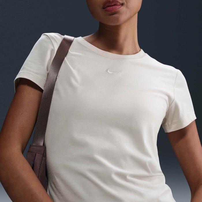 Nike Sportswear Chill Knit image number 2 Nike Sportswear Chill Knit image number 2