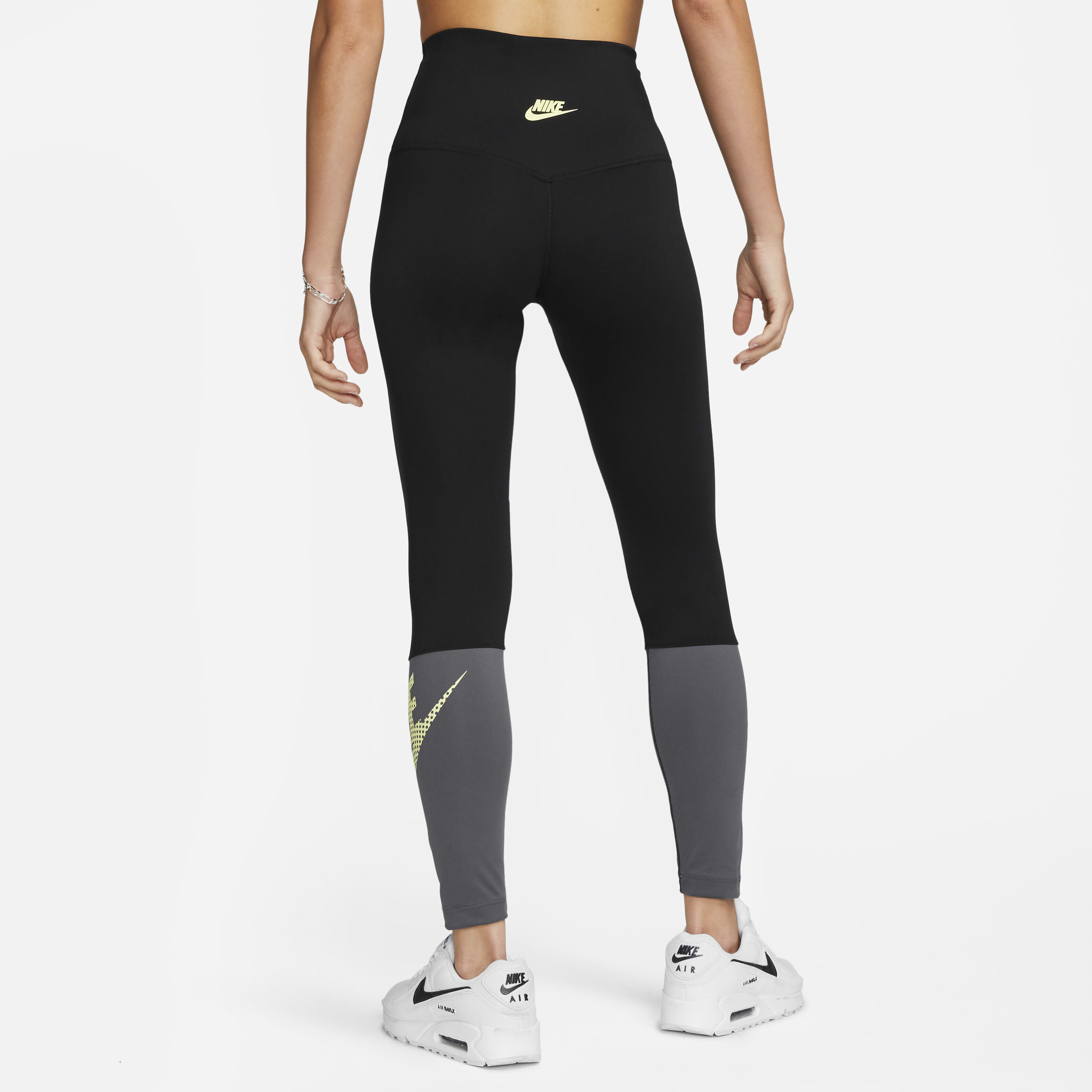 Nike One image number 1