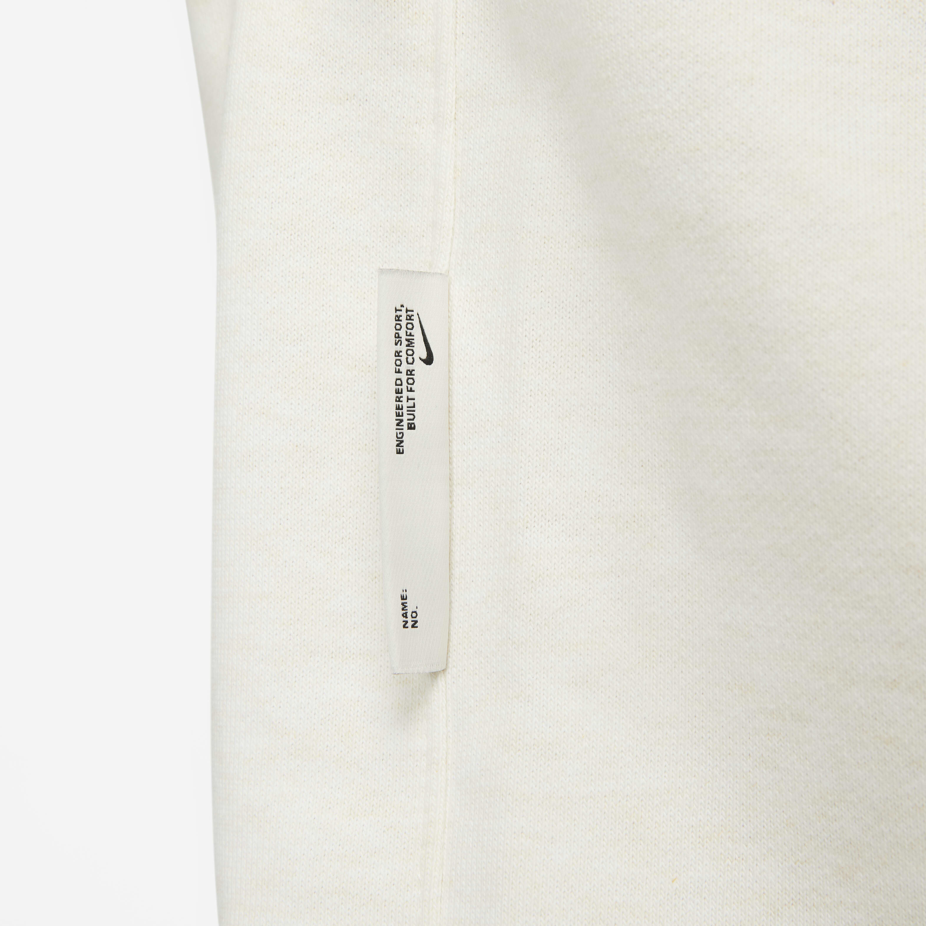 Nike Standard Issue image number 8