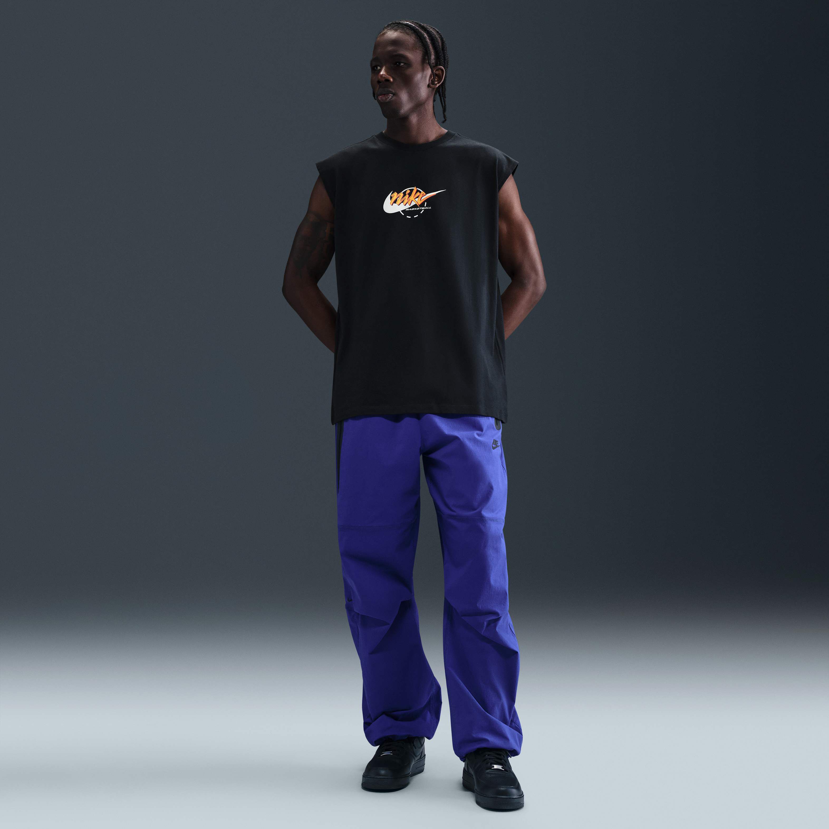 Nike image number 3