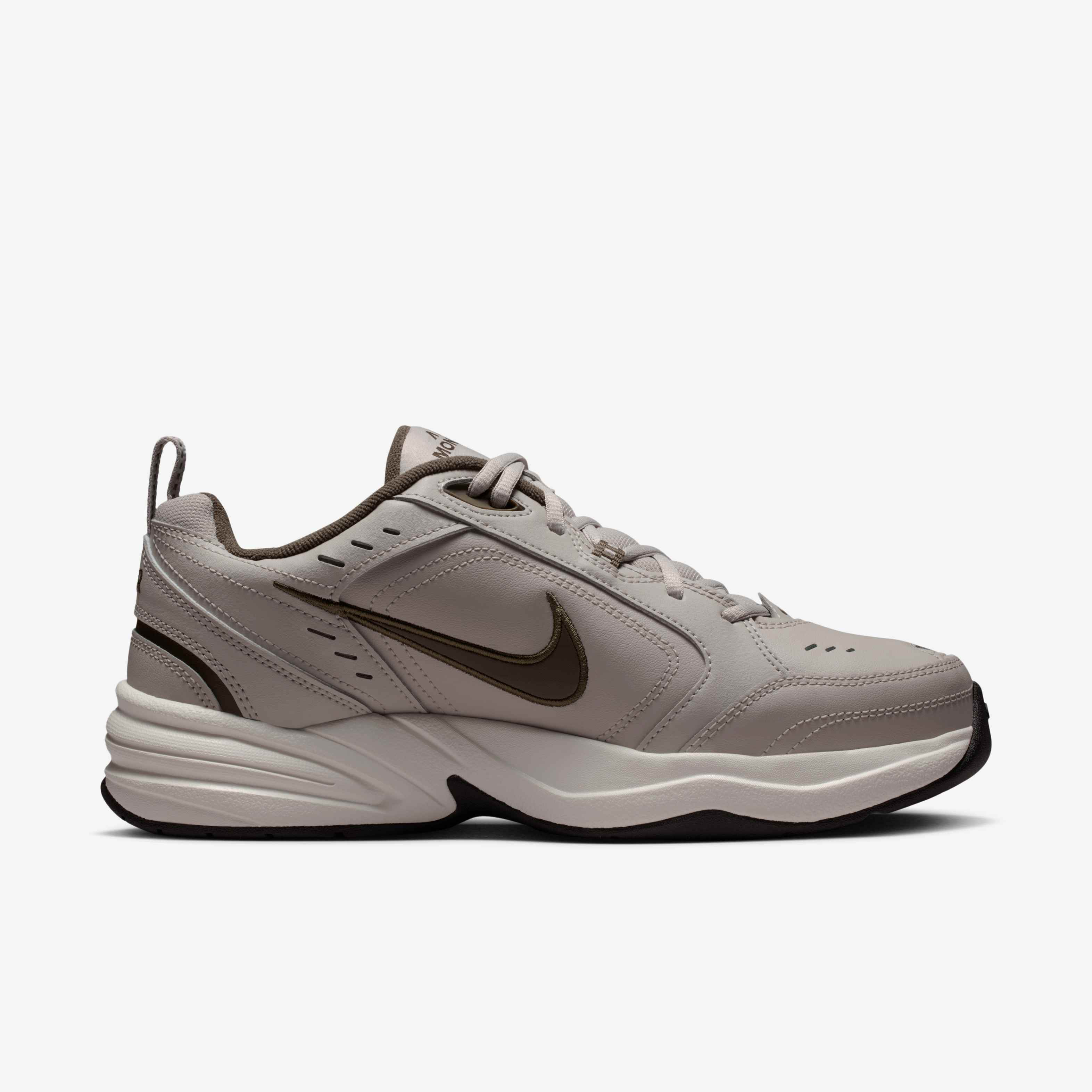Nike Air Monarch IV image number 2