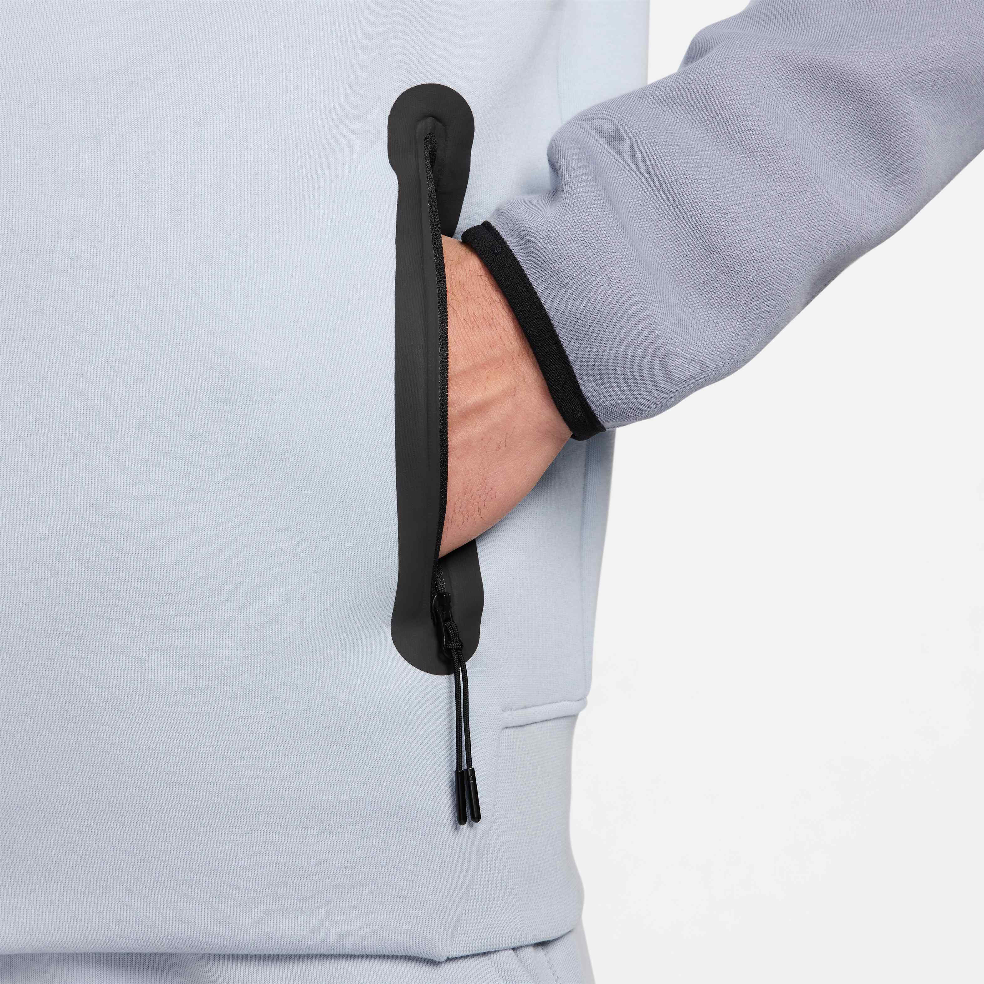 نايكي سبورتسوير تك فليس ويندرانر image number 6