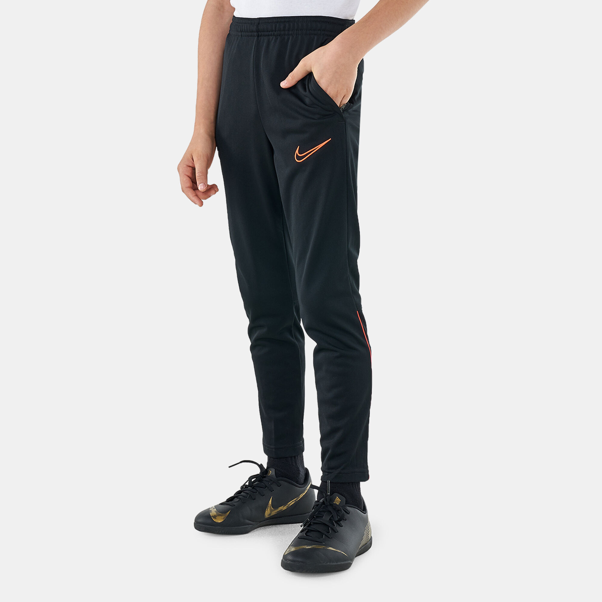 Nike dri fit tracksuit bottoms junior discount