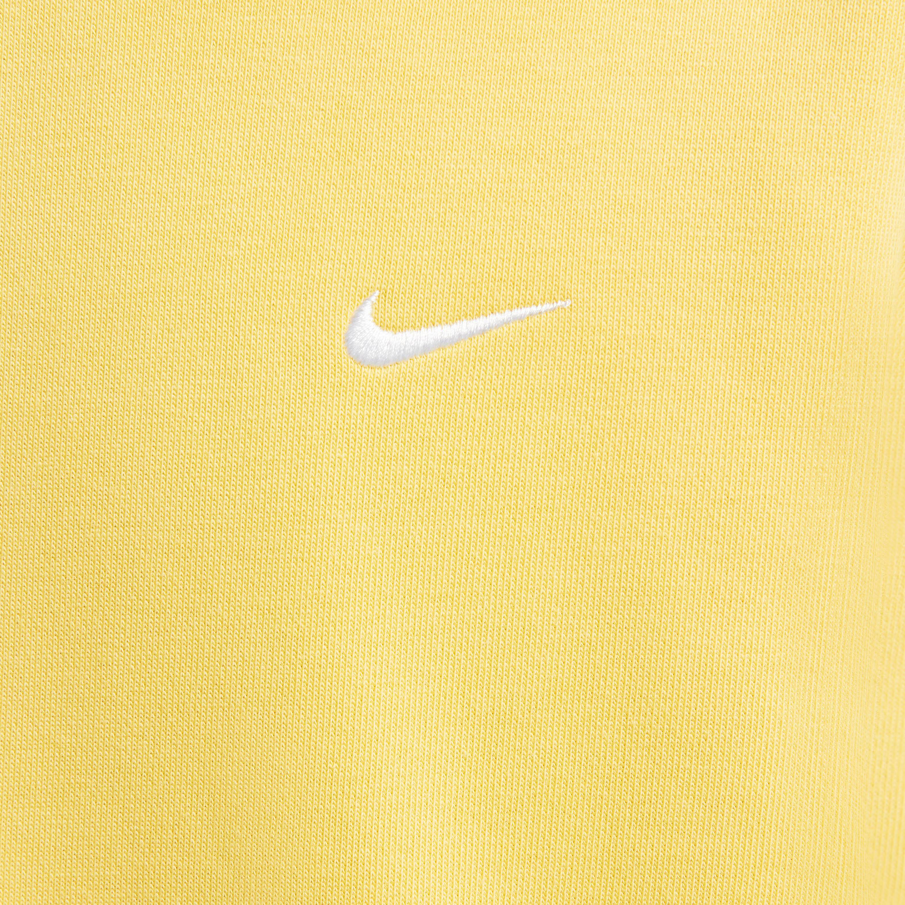 Nike Solo Swoosh image number 3