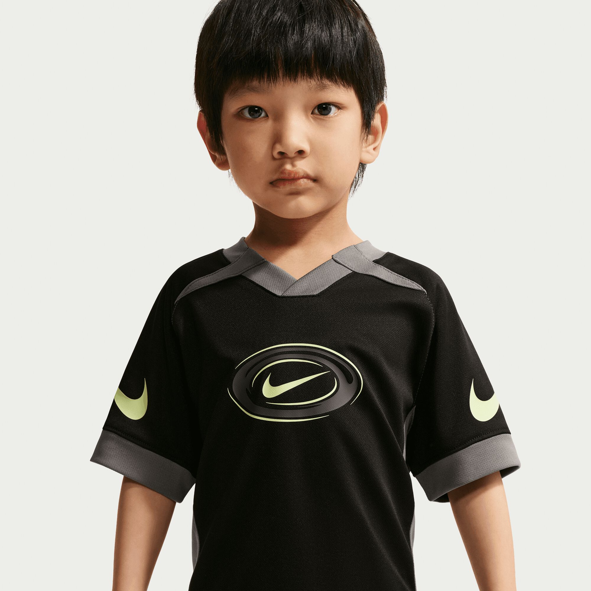 Nike image number 2