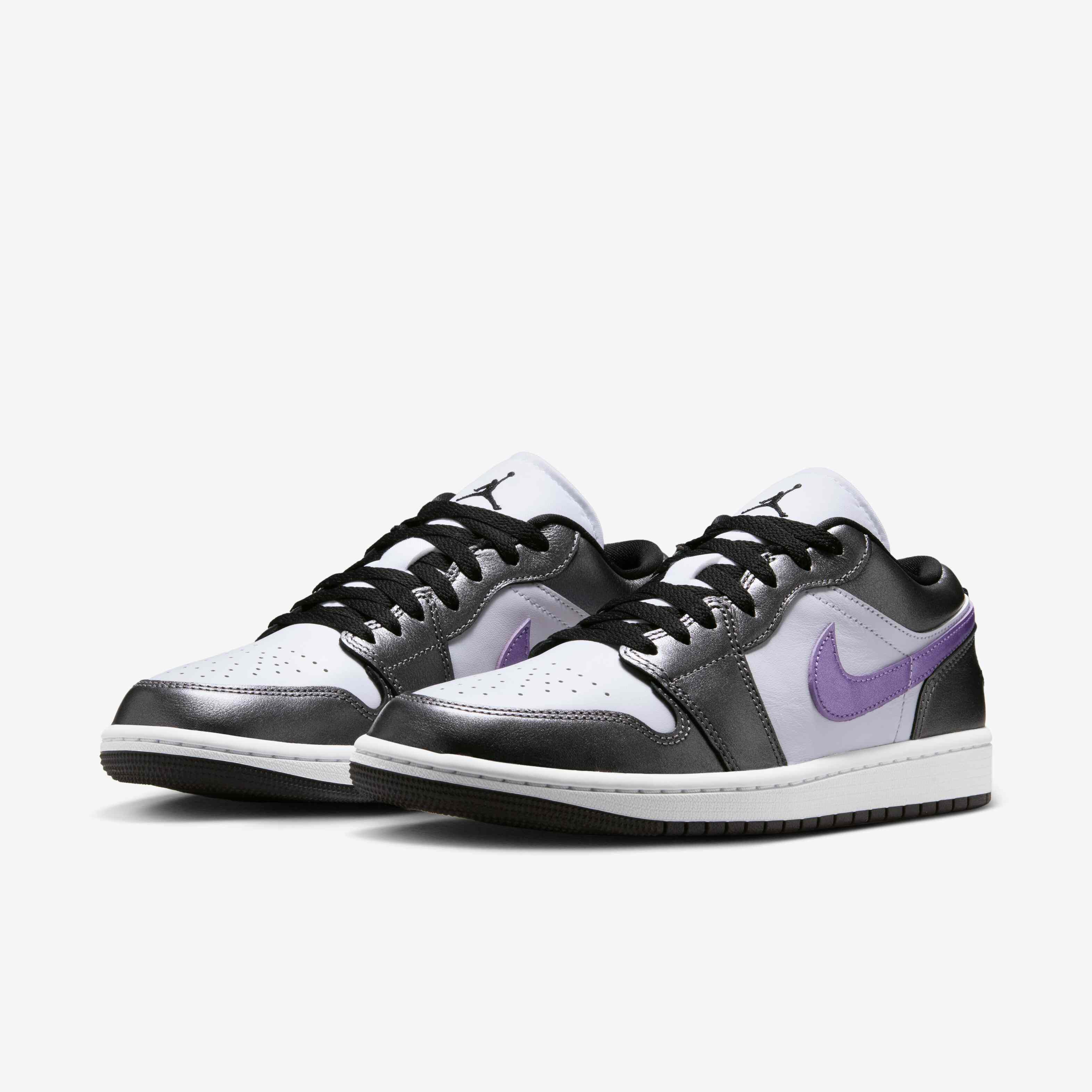 Air Jordan 1 Low SE image number 4