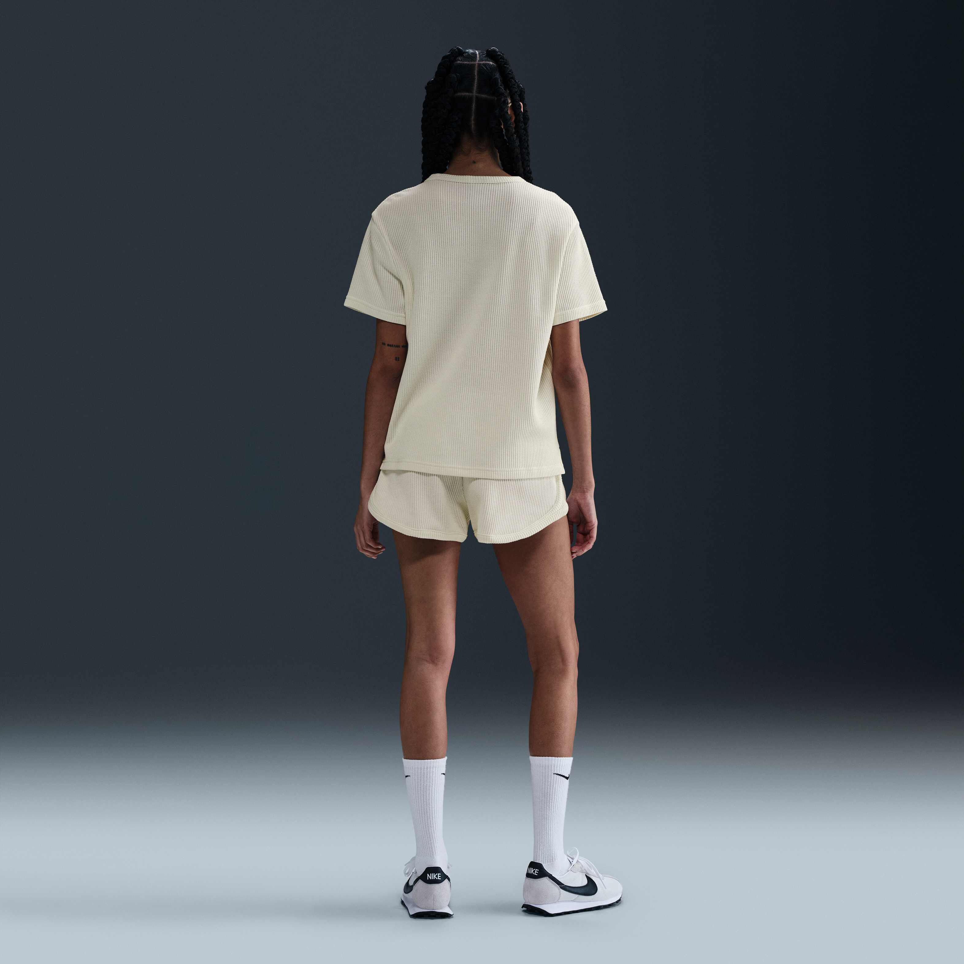 نايكي سبورتوسير تشيل وافل image number 4