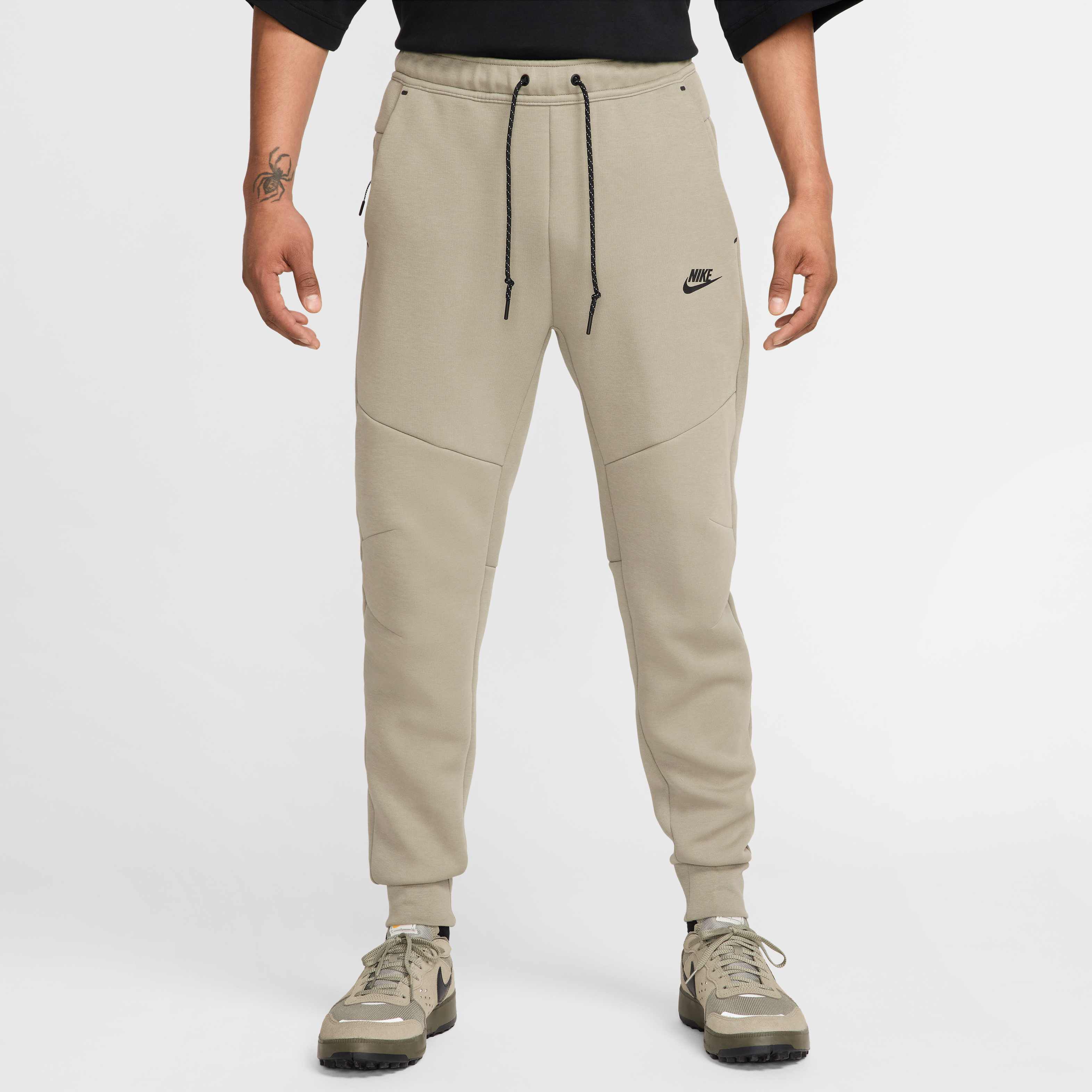 Nike Tech image number 0