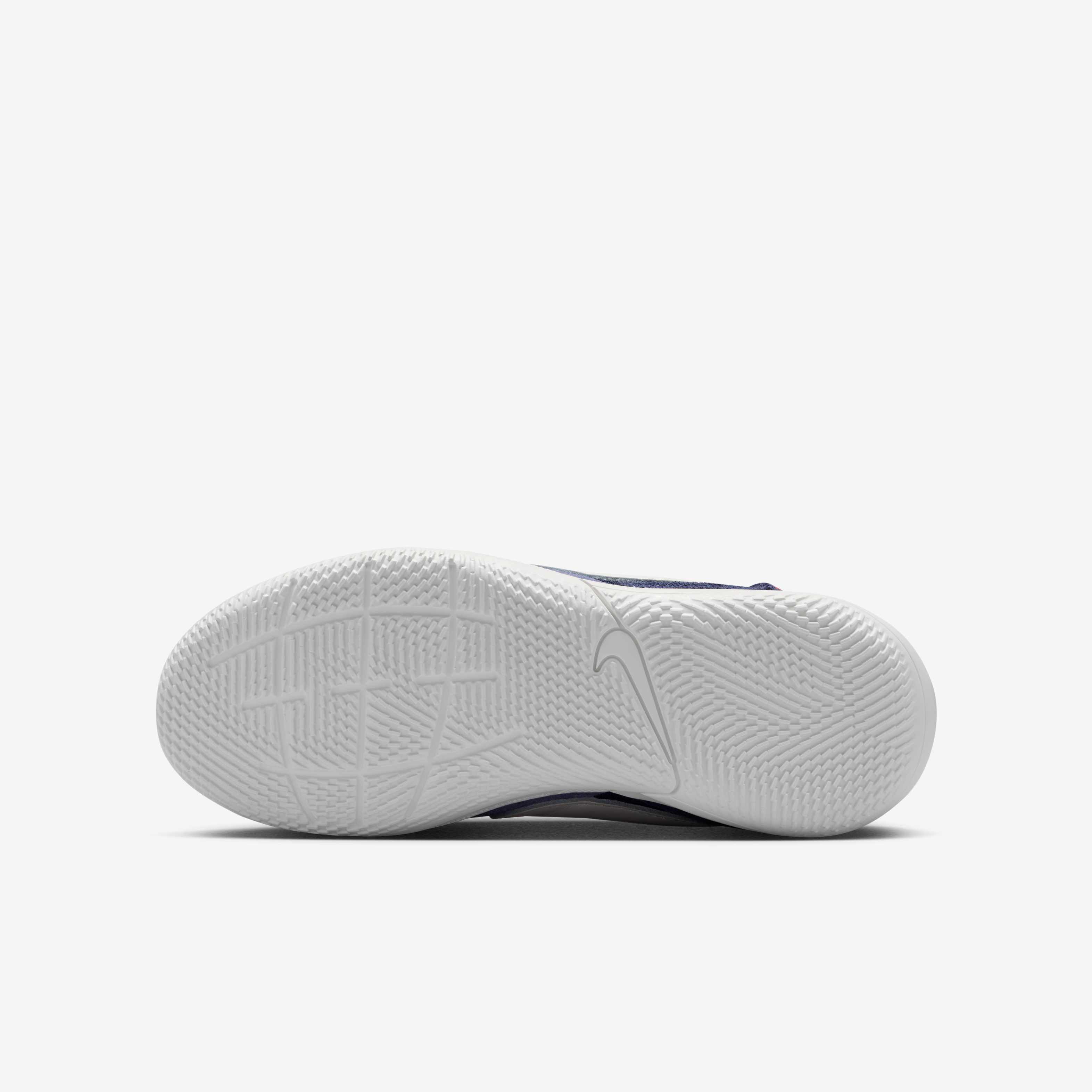 نايكي Jr. ستريتجاتو image number 1