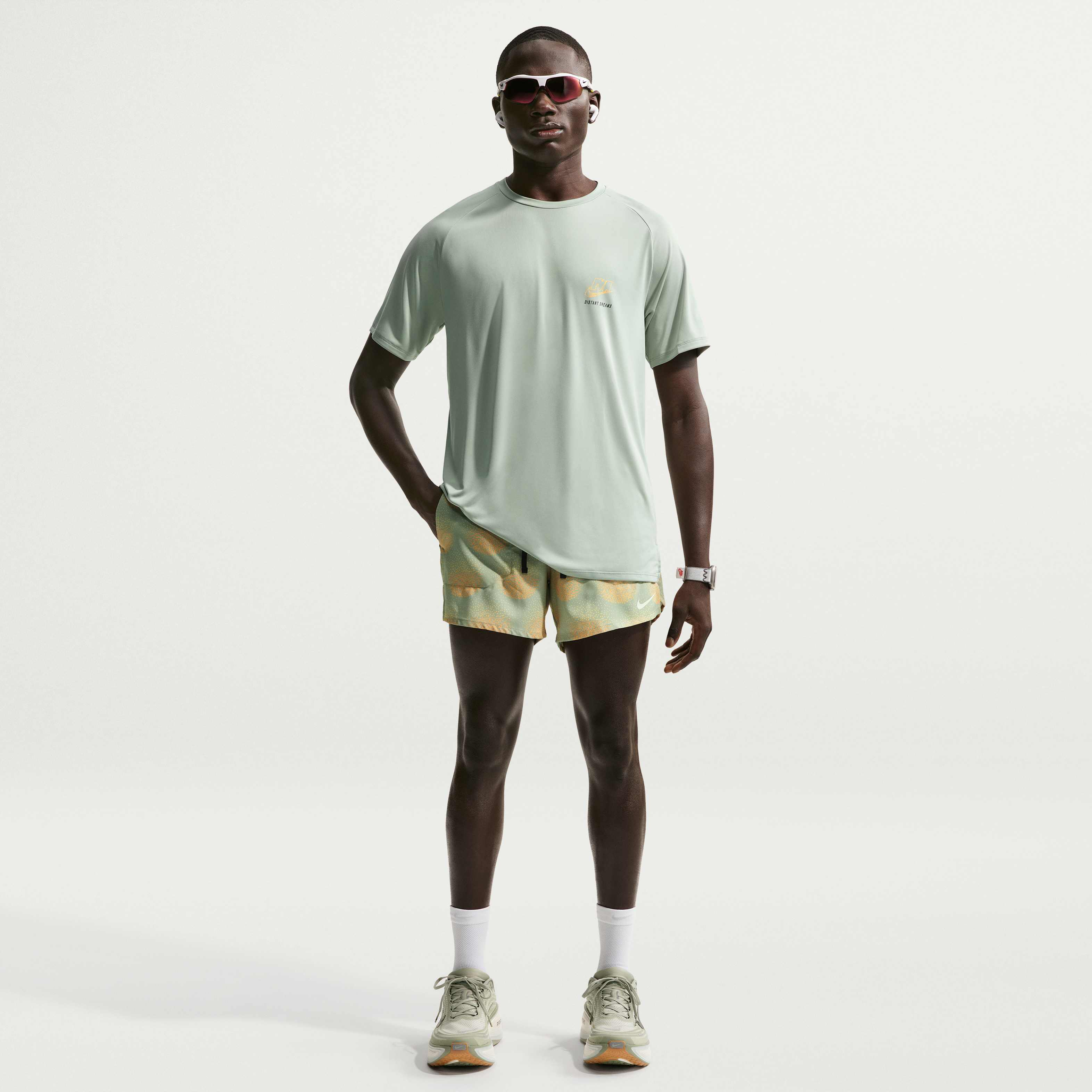 Nike Stride image number 0