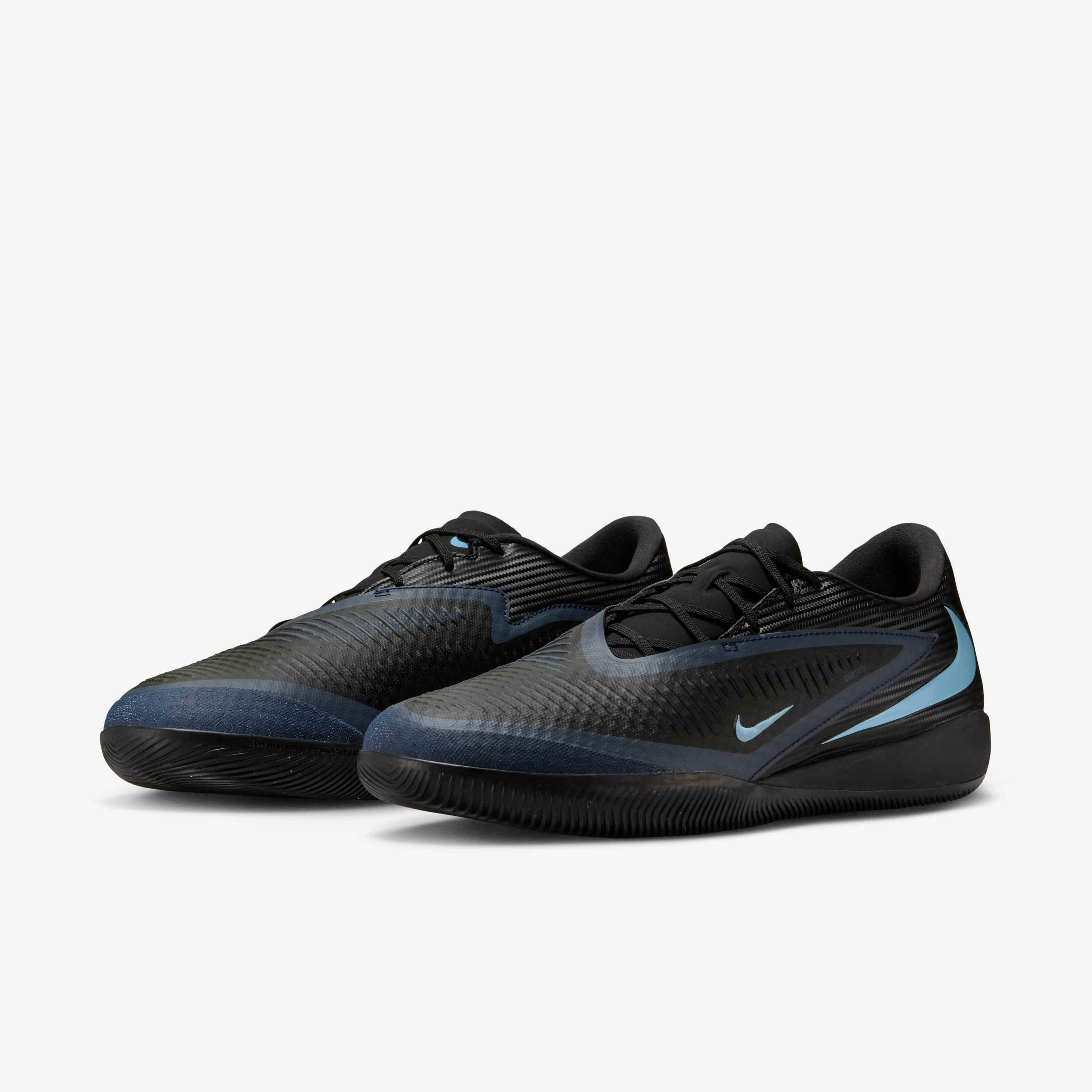 Nike Phantom 6 Low Academy image number 4
