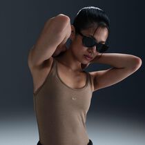 نايكي سبورتسوير تشيل نت