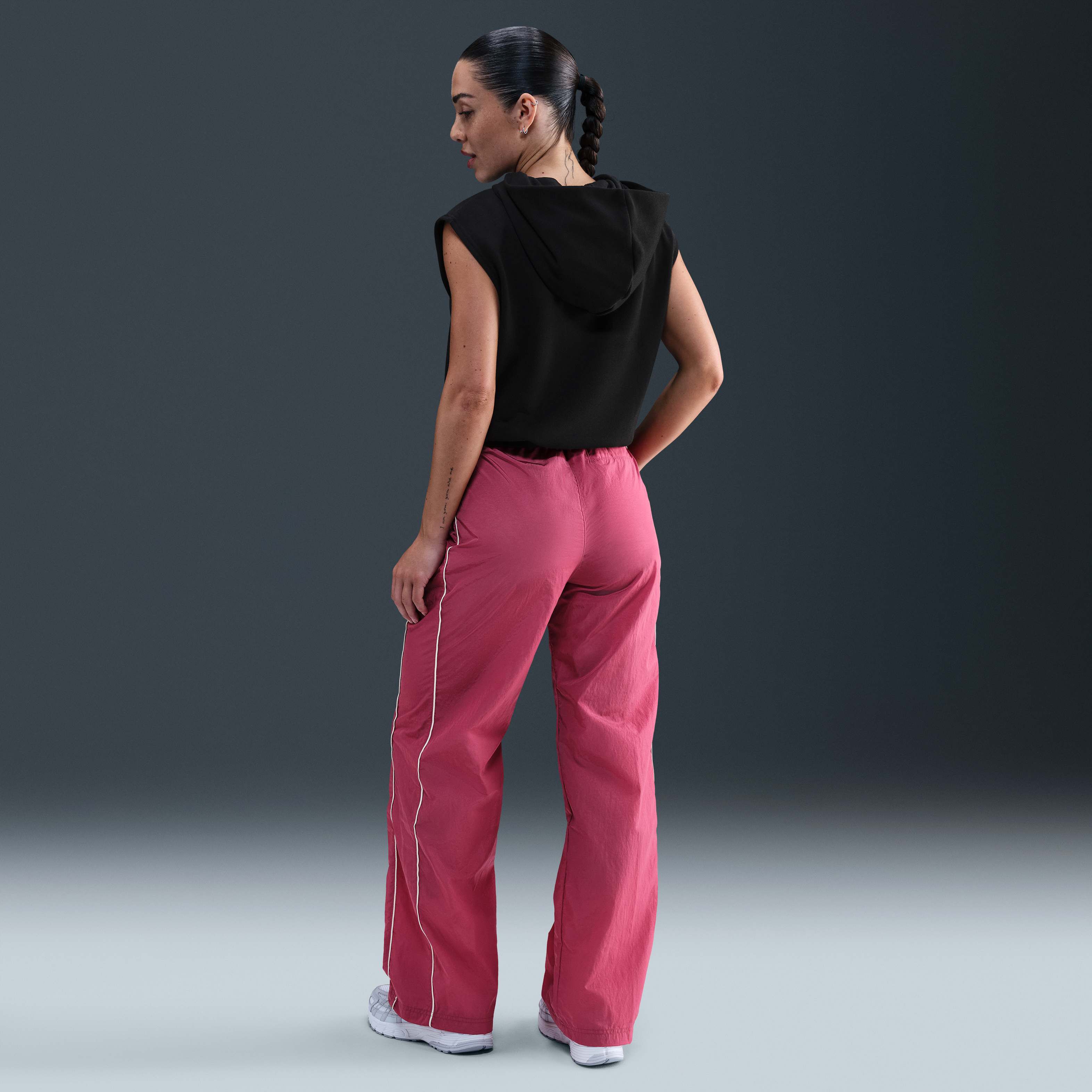 Nike Windrunner image number 3