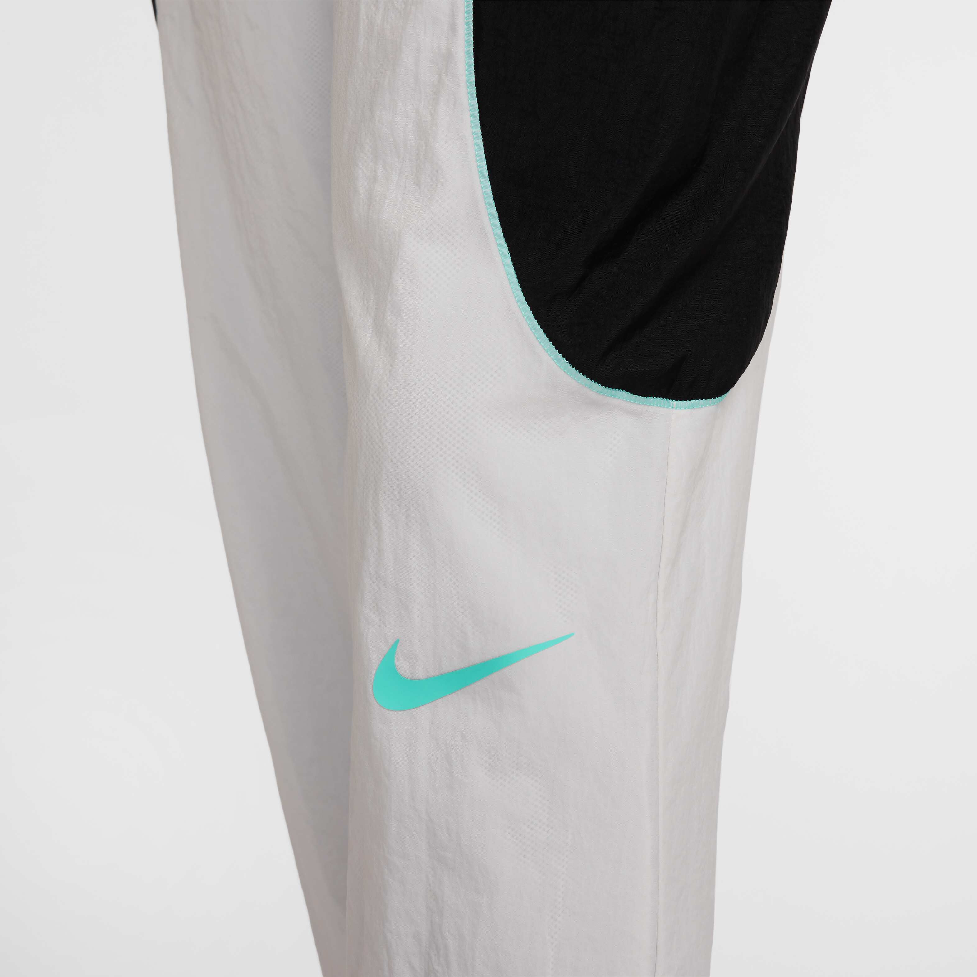 Nike Strike+ image number 3