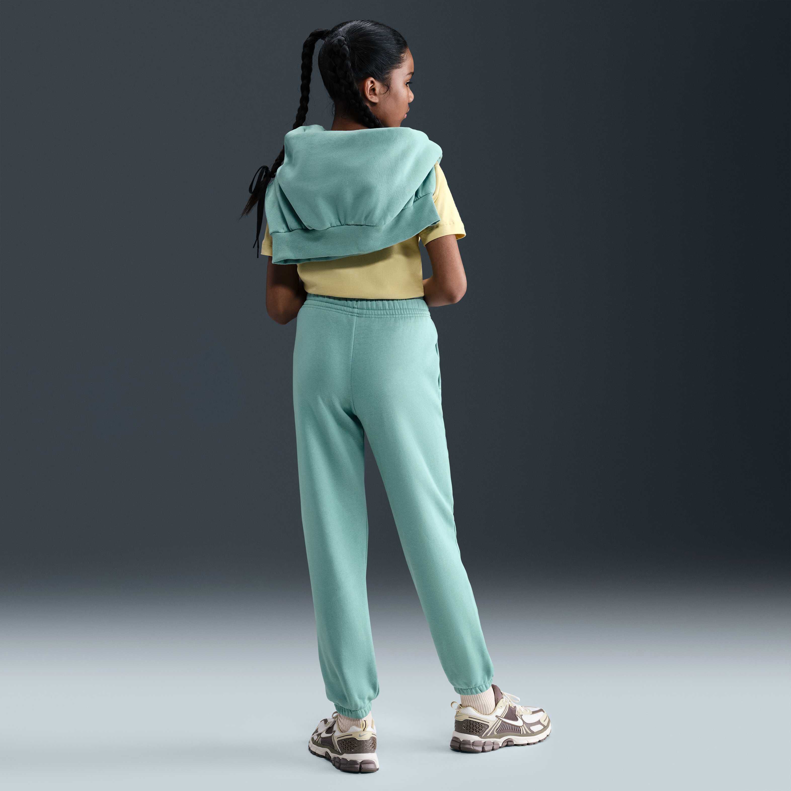 نايكي سبورتسوير image number 3