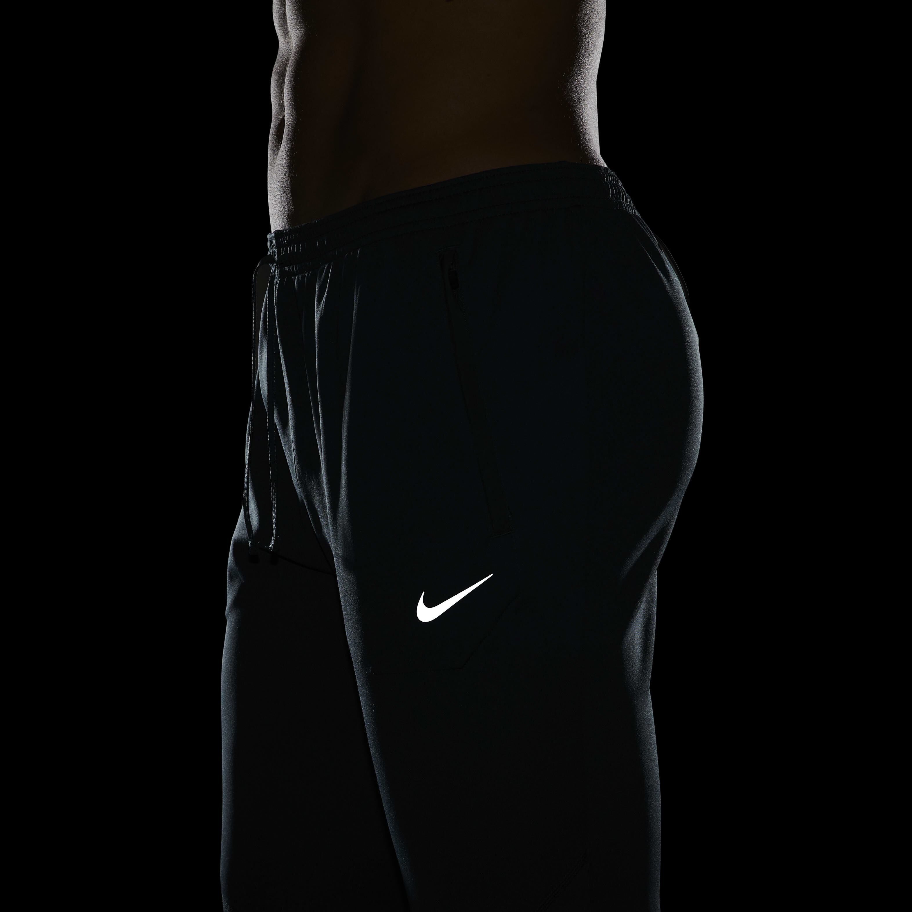 Nike Therma-FIT Run Division Elite image number 8