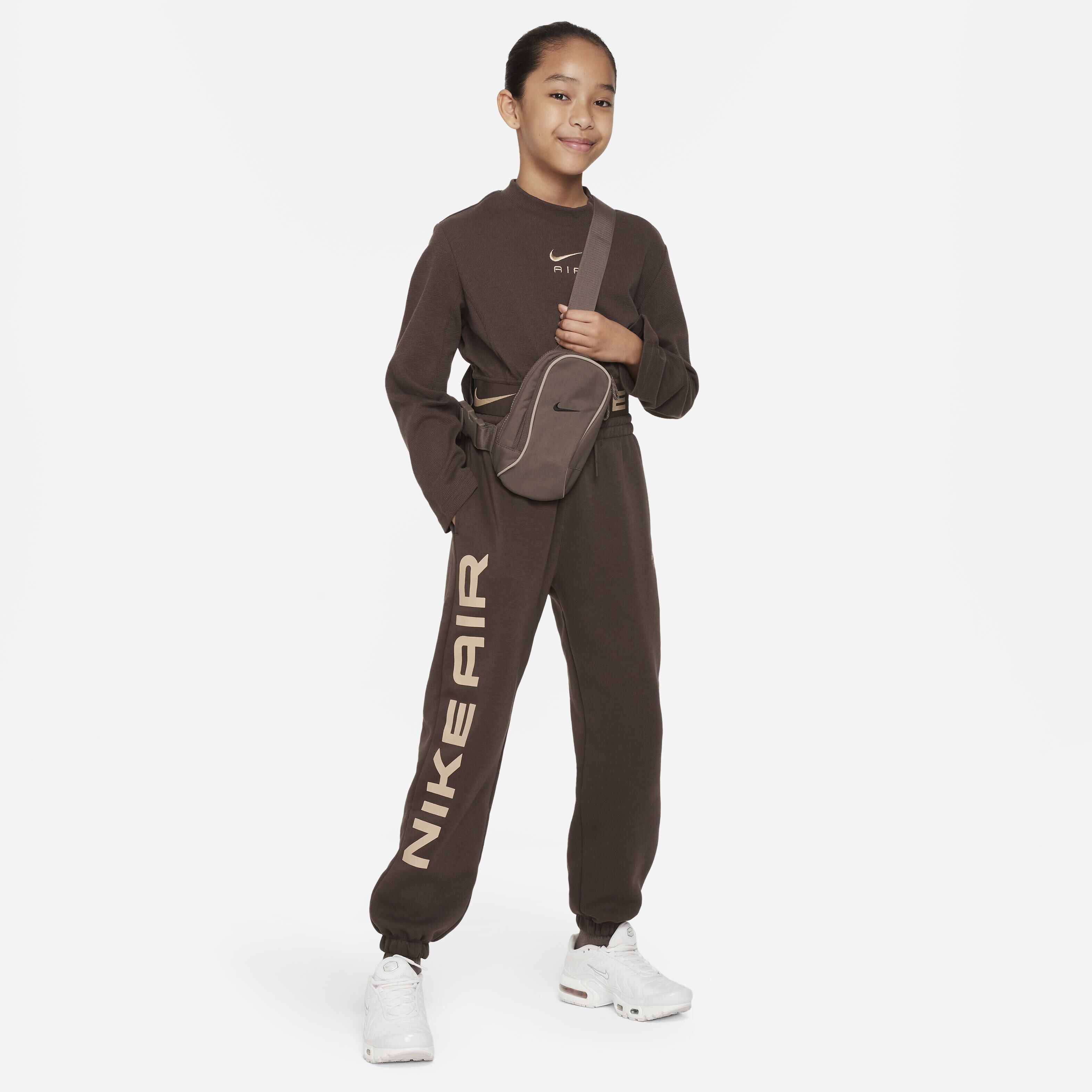 اير كلوب فليس image number 4