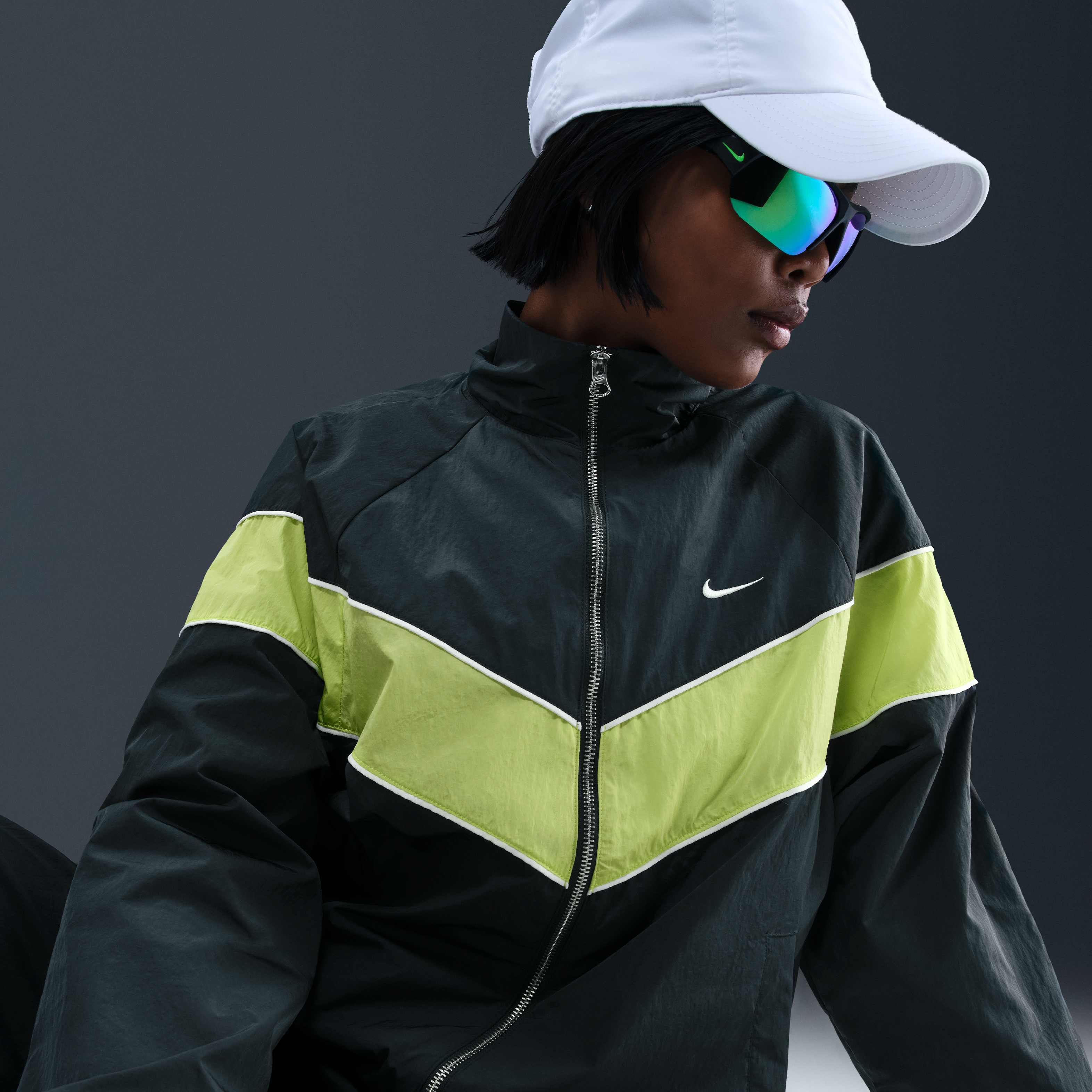 Nike Windrunner image number 2
