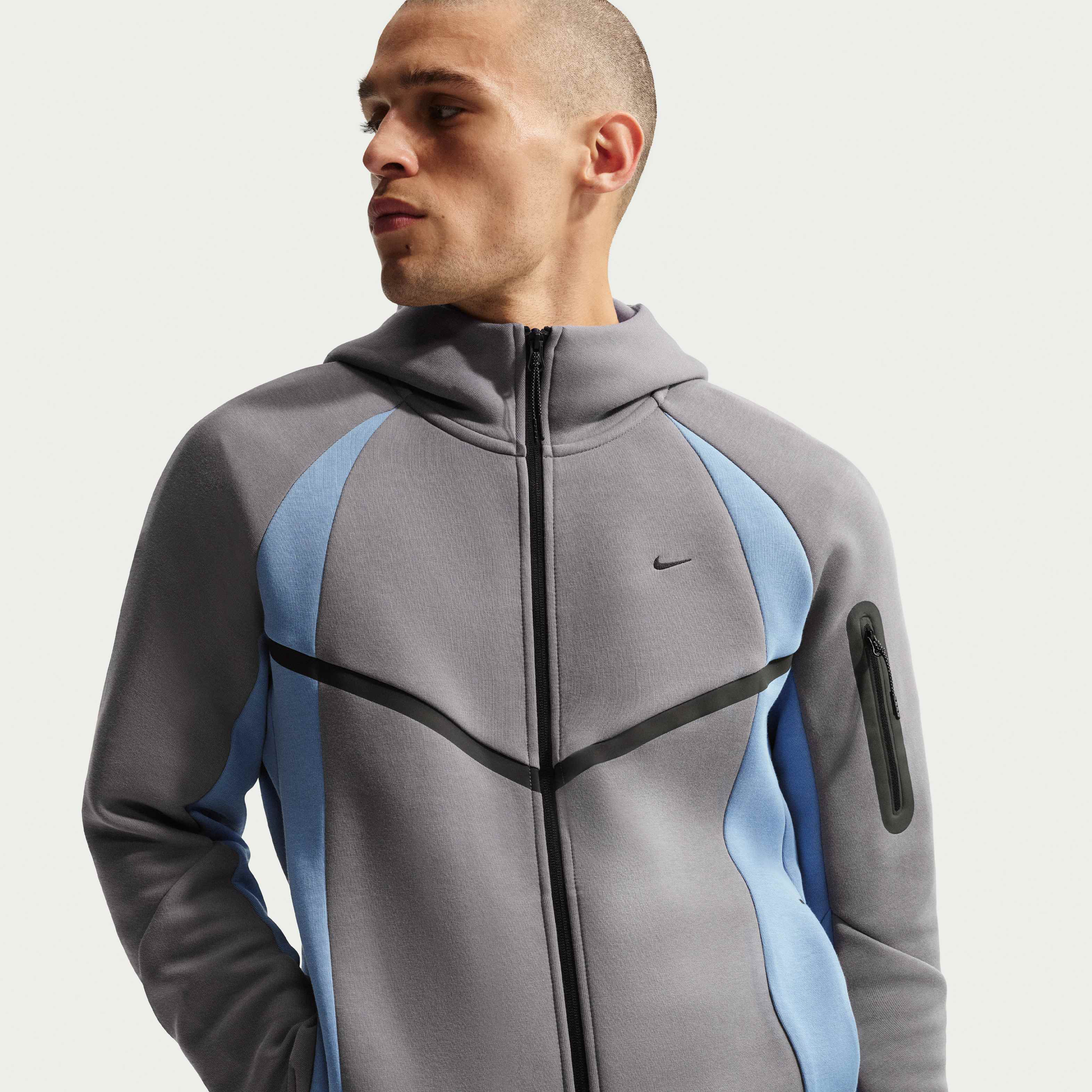 Nike Tech image number 0