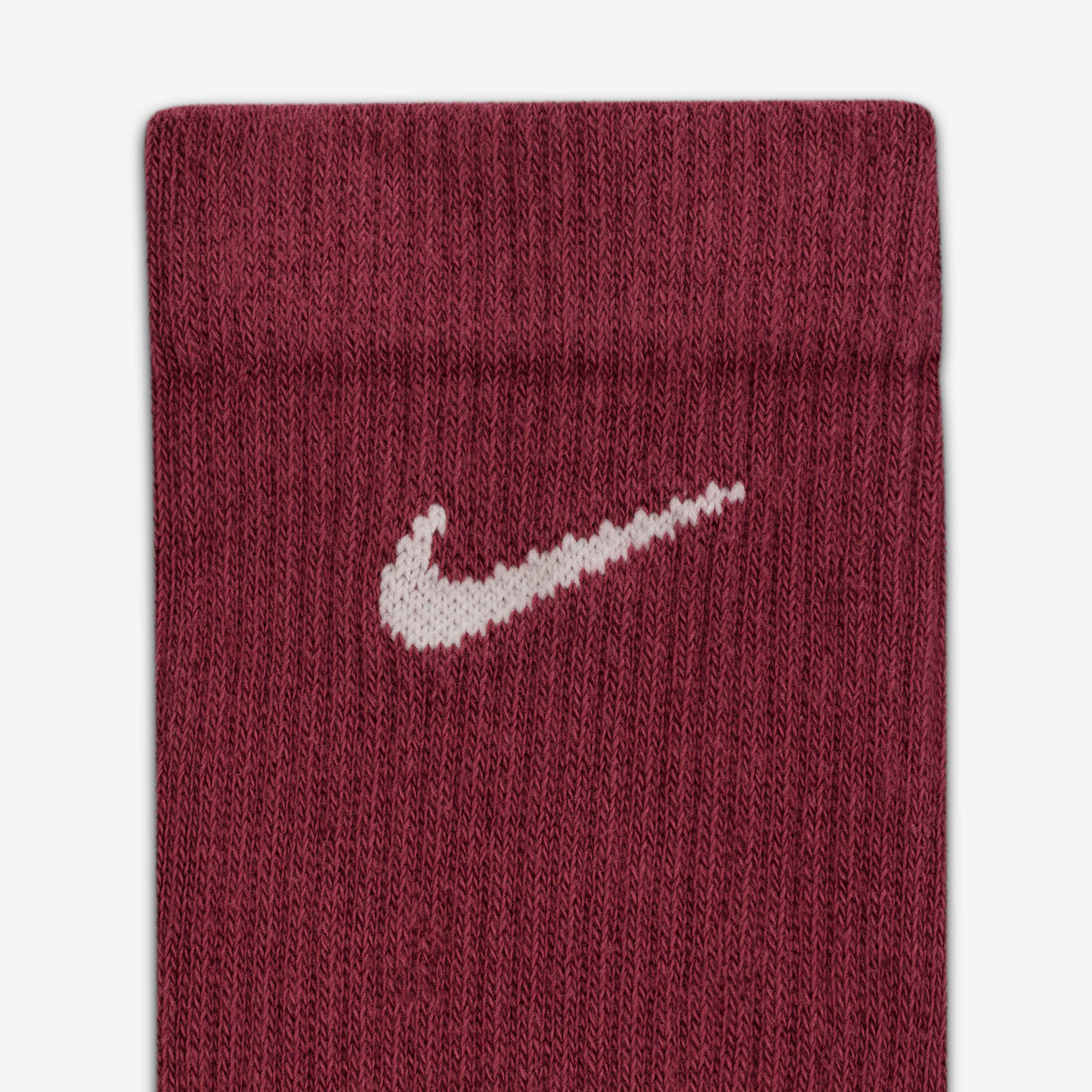 Nike Everyday Elevated image number 3