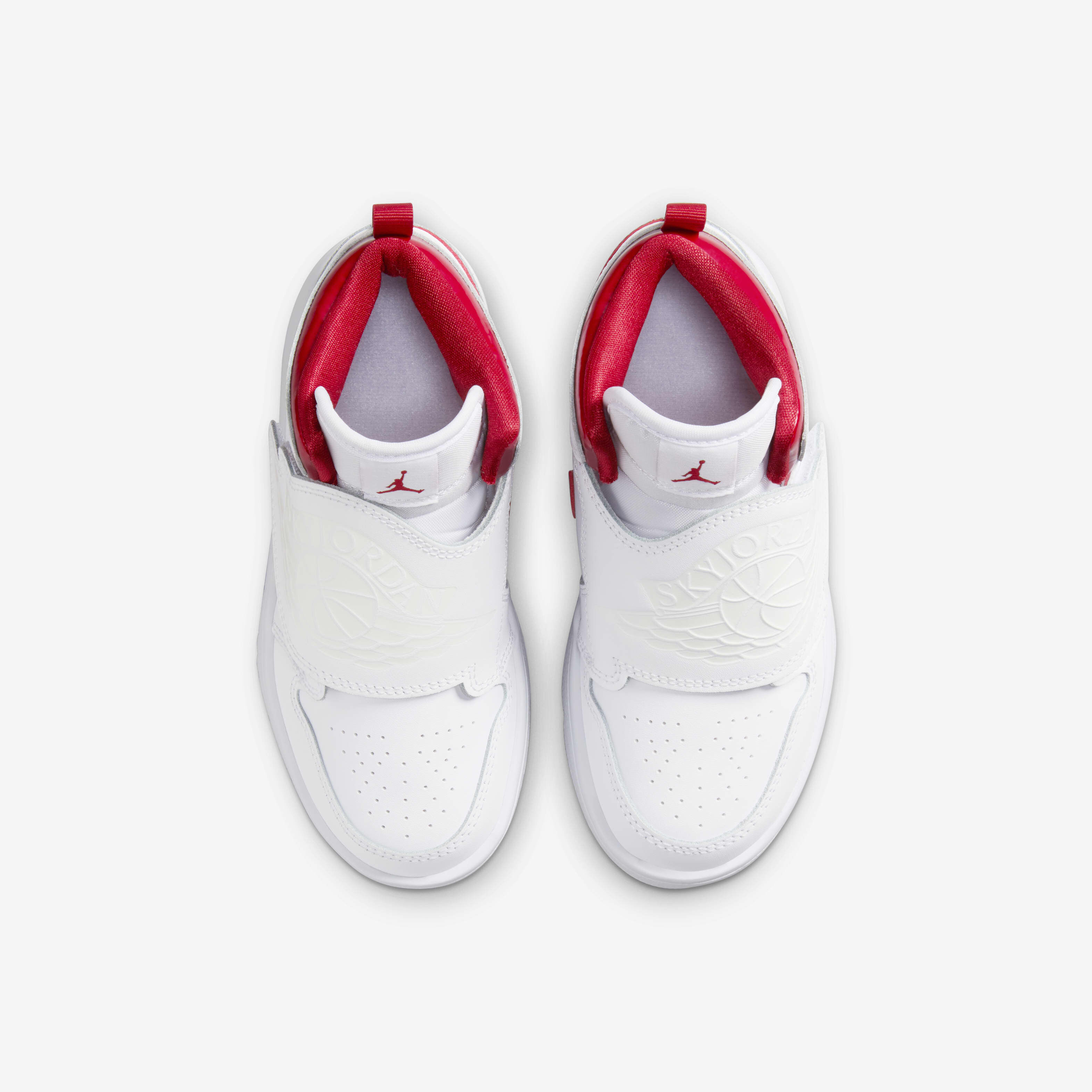 Sky Jordan 1 image number 3