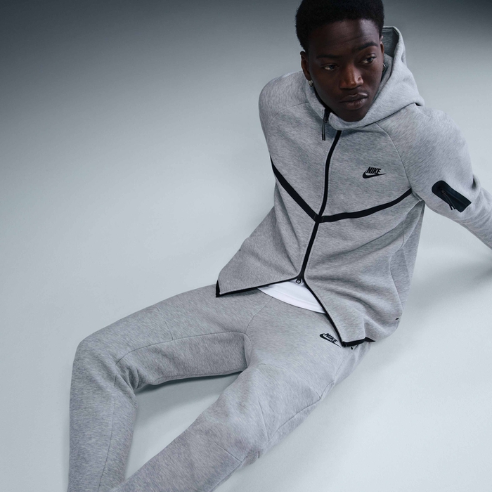 Nike Tech image number 4 Nike Tech image number 4