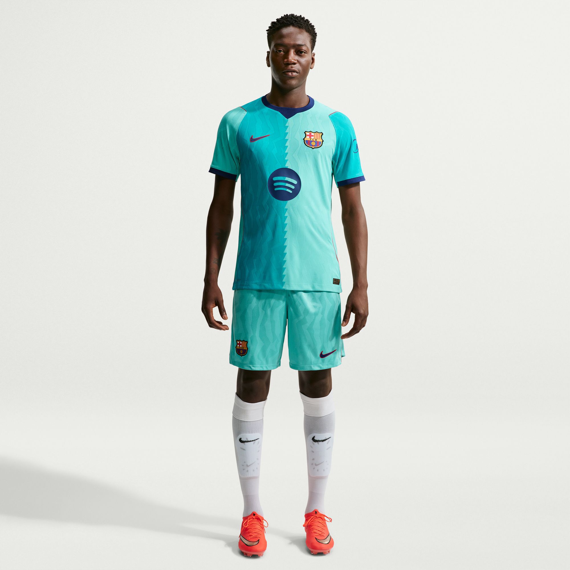 برشلونه 27/26 البديل ماتش image number 0