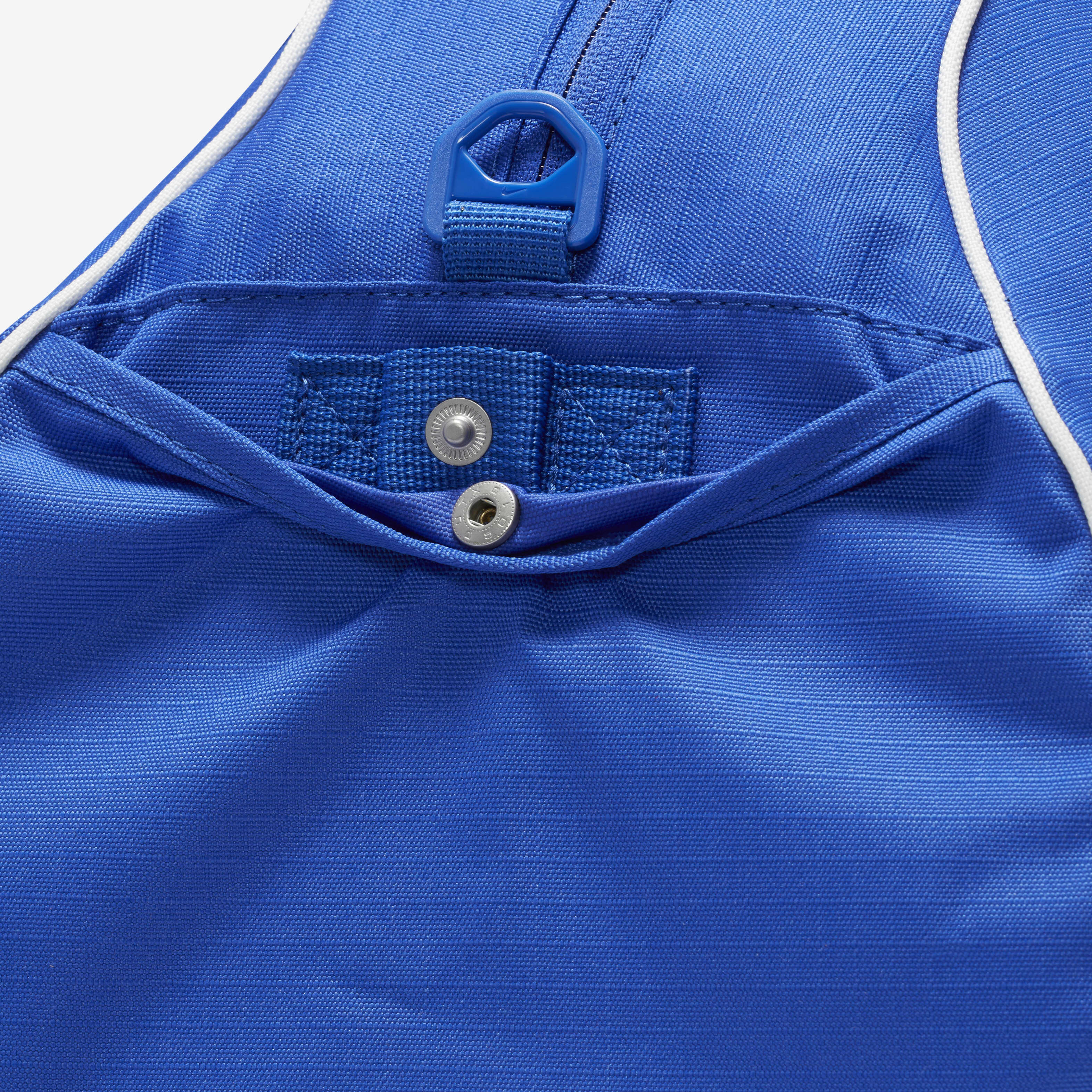 نايكي جيم كلوب image number 8