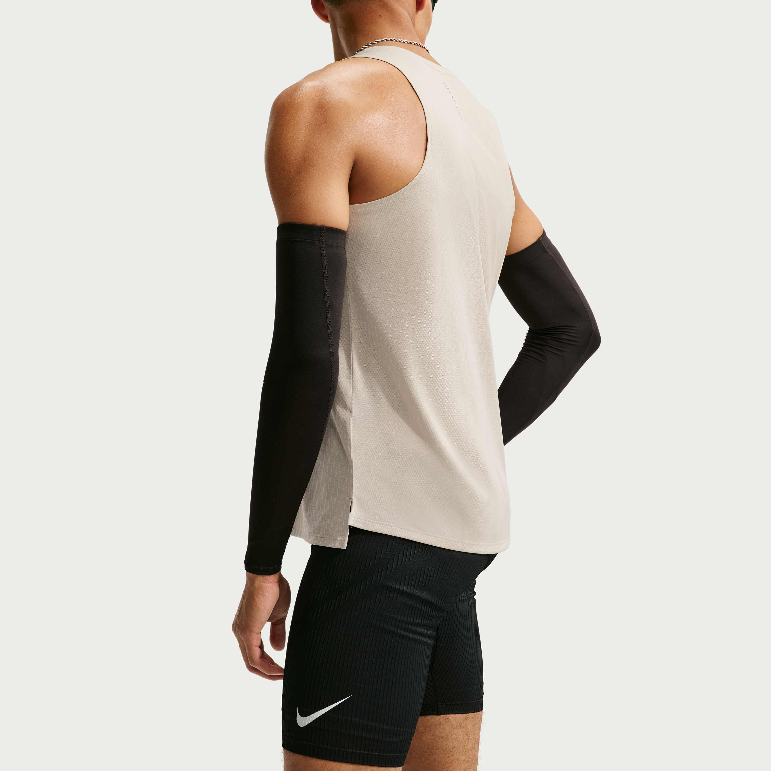 Nike Stride Aero-FIT image number 1