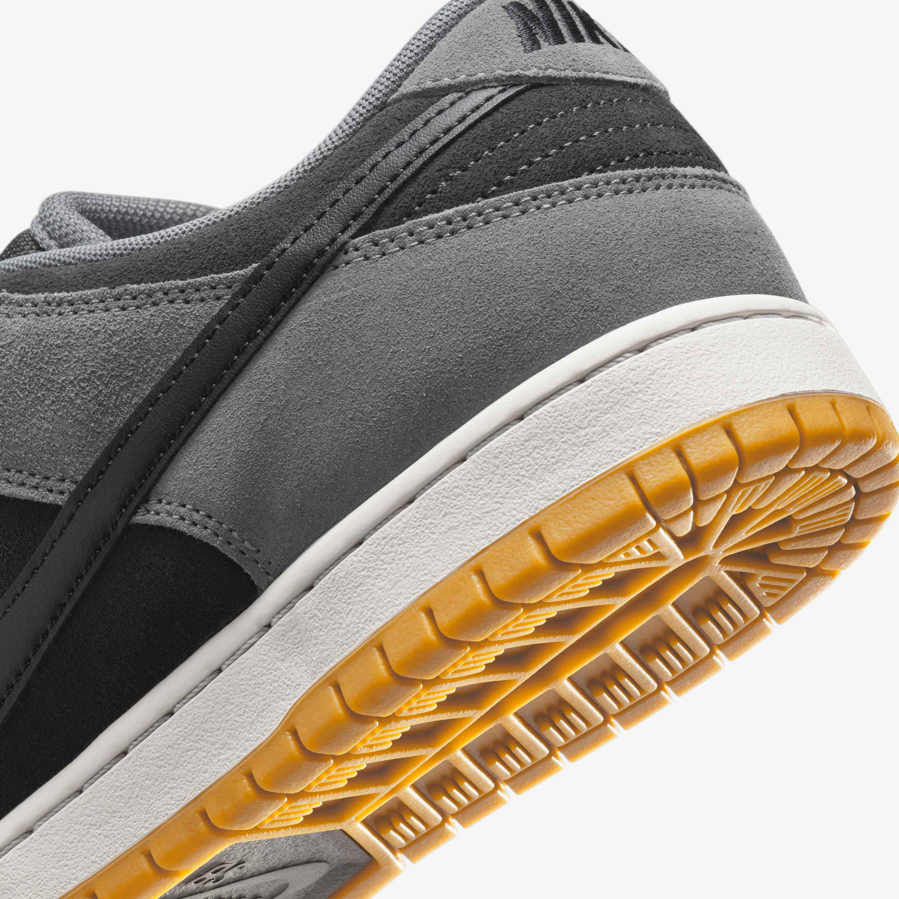 Nike SB Dunk Low Pro image number 7