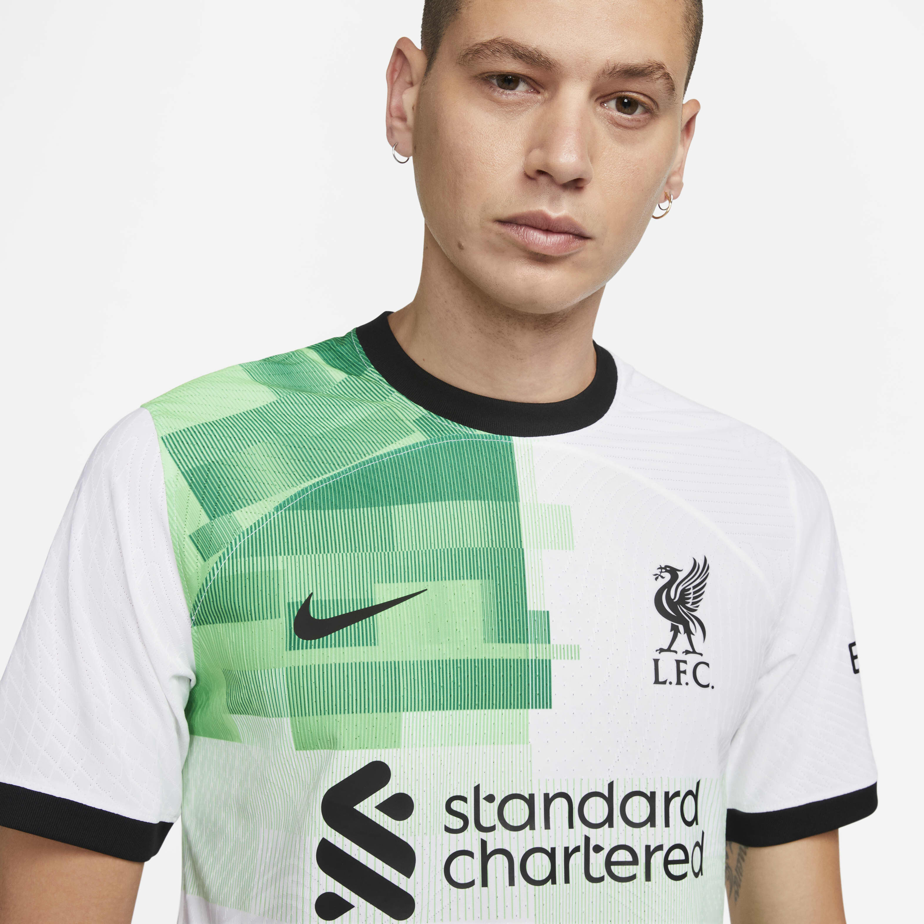 Liverpool F.C. 2023/24 Match Away image number 2