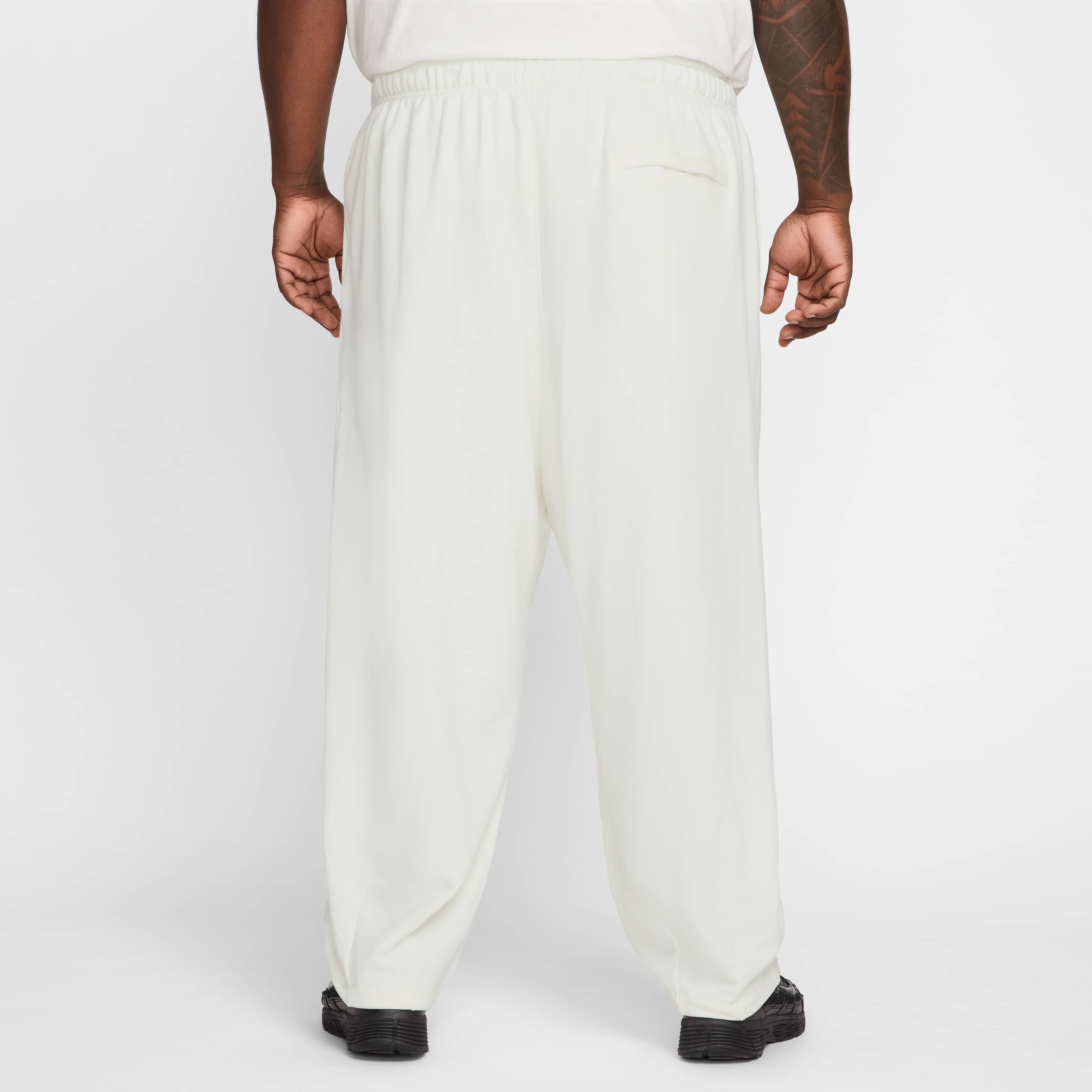 Nike Club Fleece image number 8