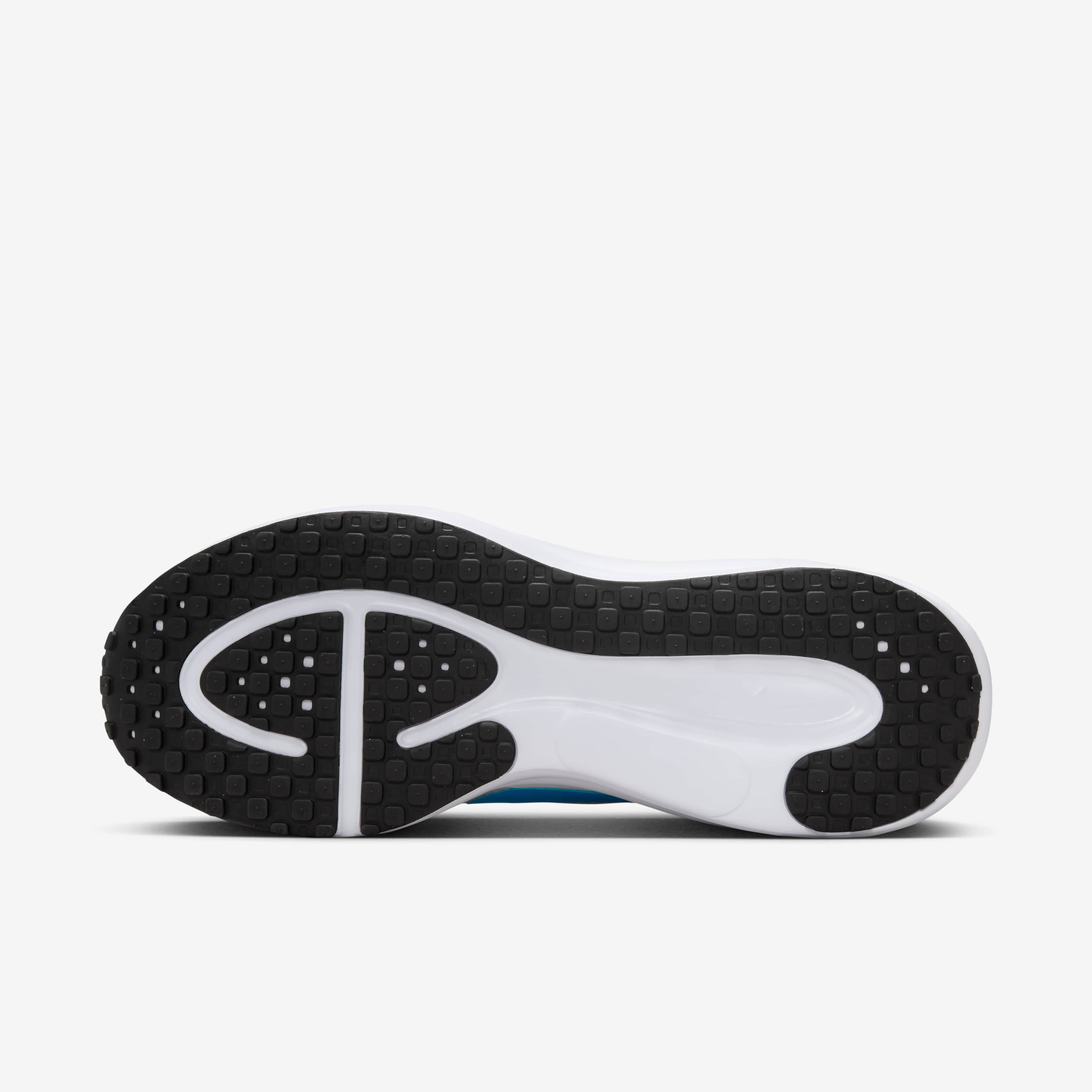 Nike Revolution 8 EasyOn image number 1