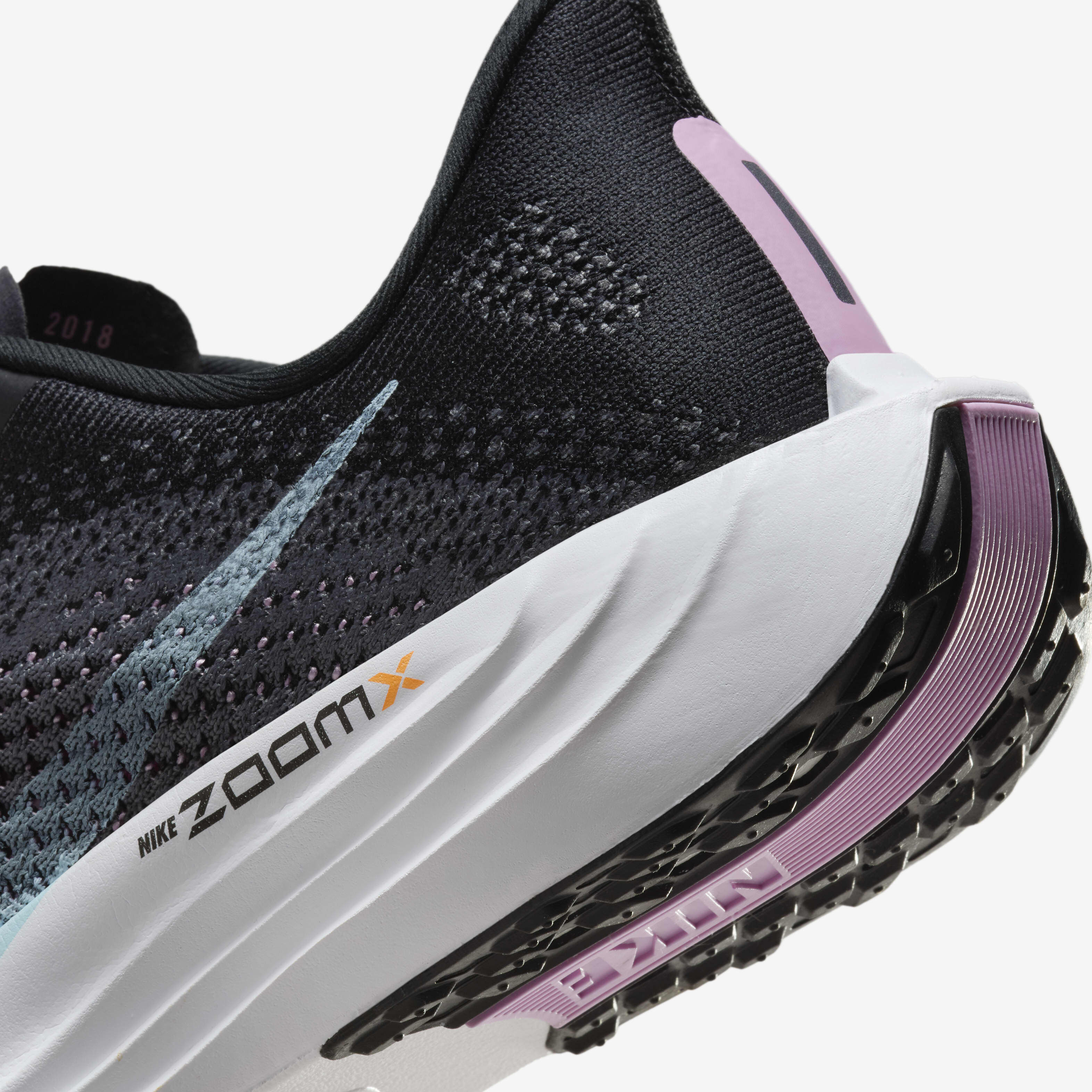 Nike Pegasus Plus image number 7