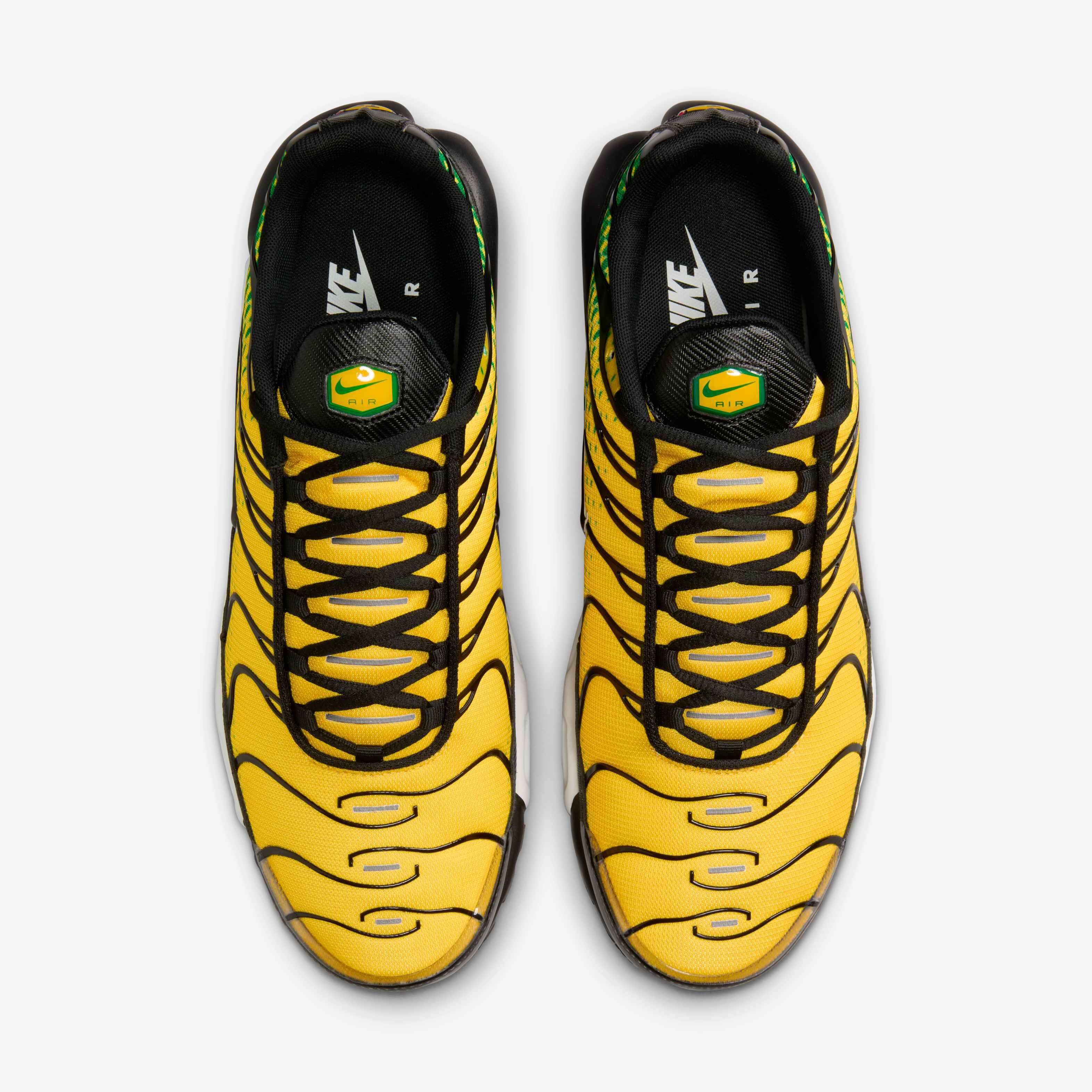 Nike Air Max Plus image number 3