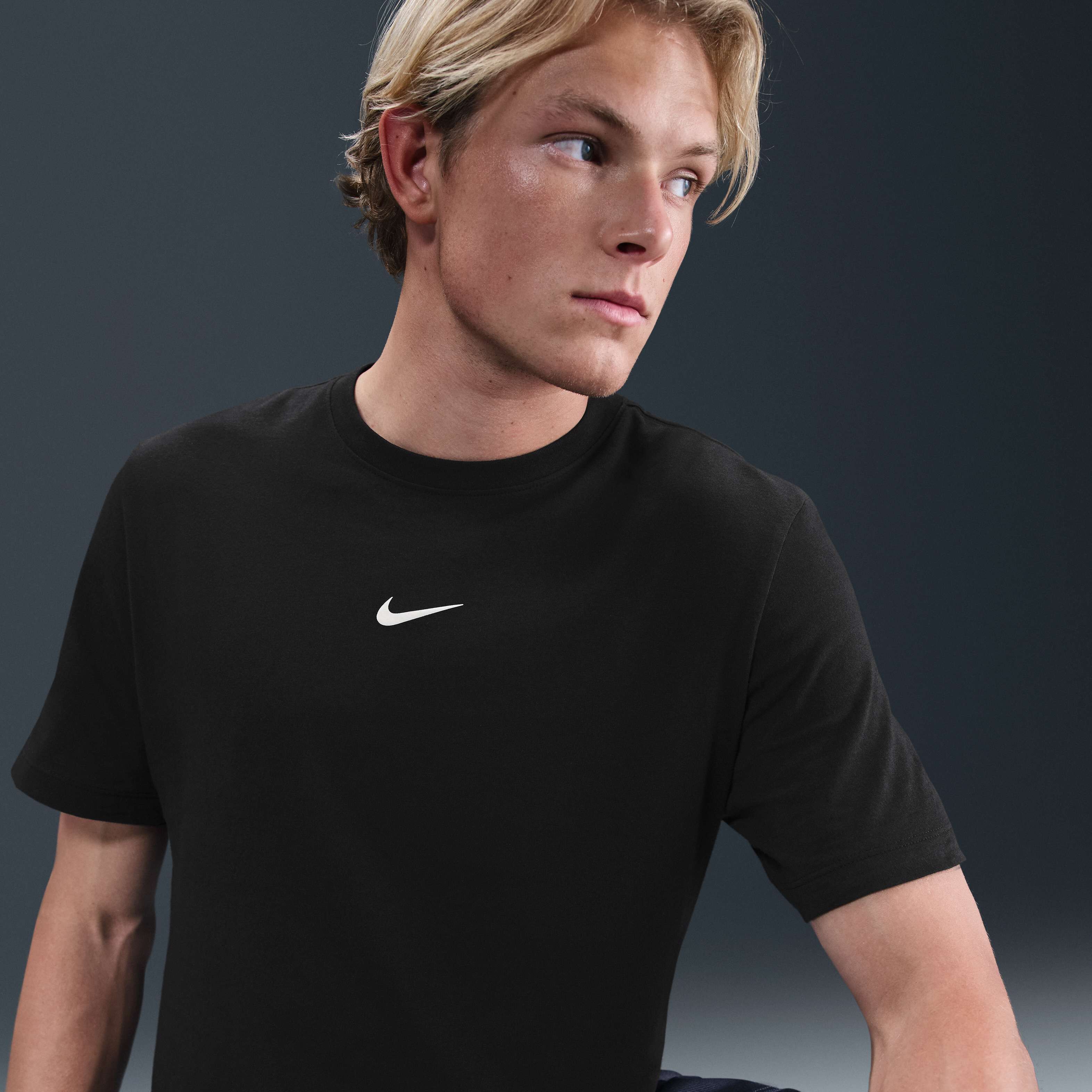 Nike Sportswear image number 0