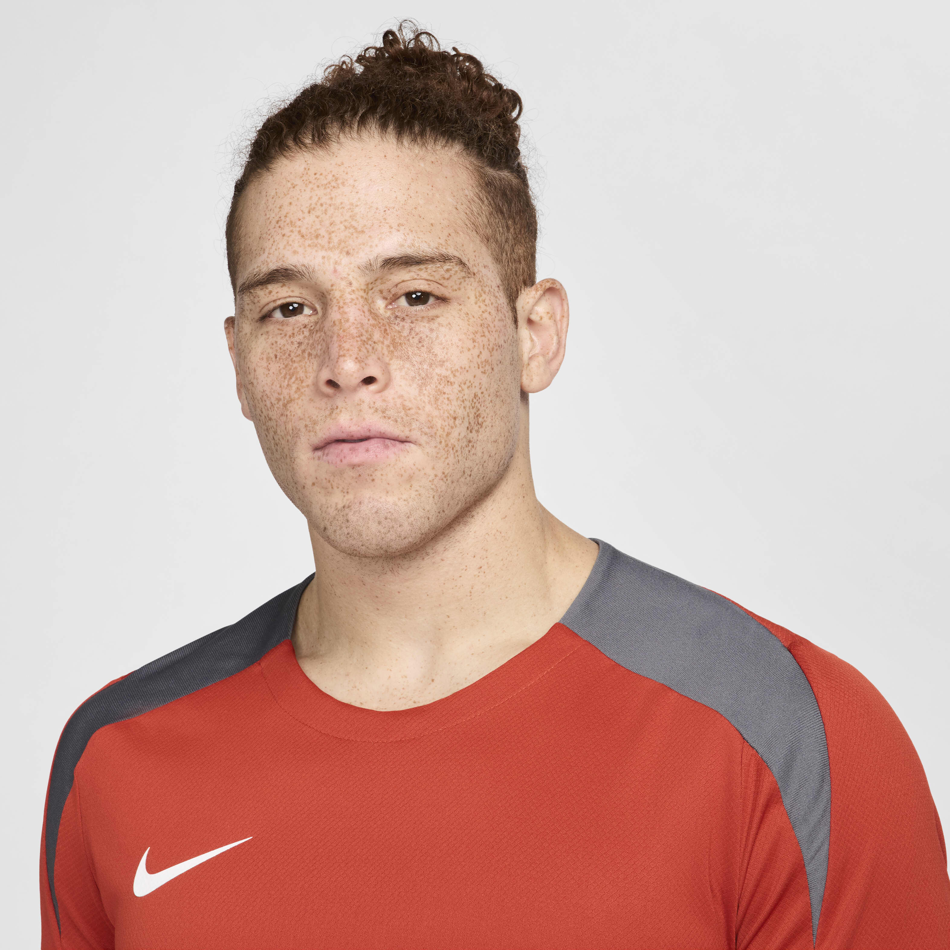 نايكي سترايك image number 2