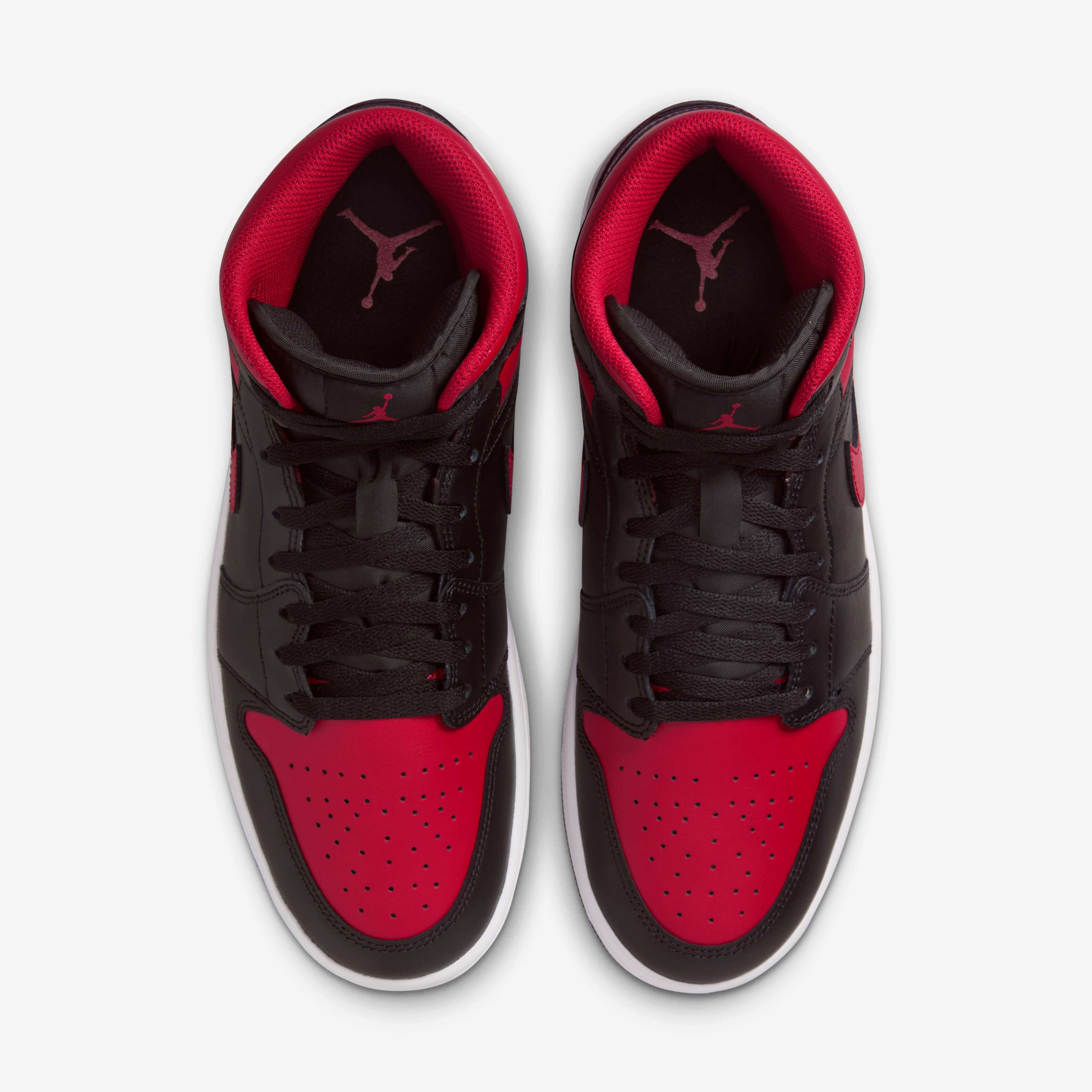 Air Jordan 1 Mid image number 3