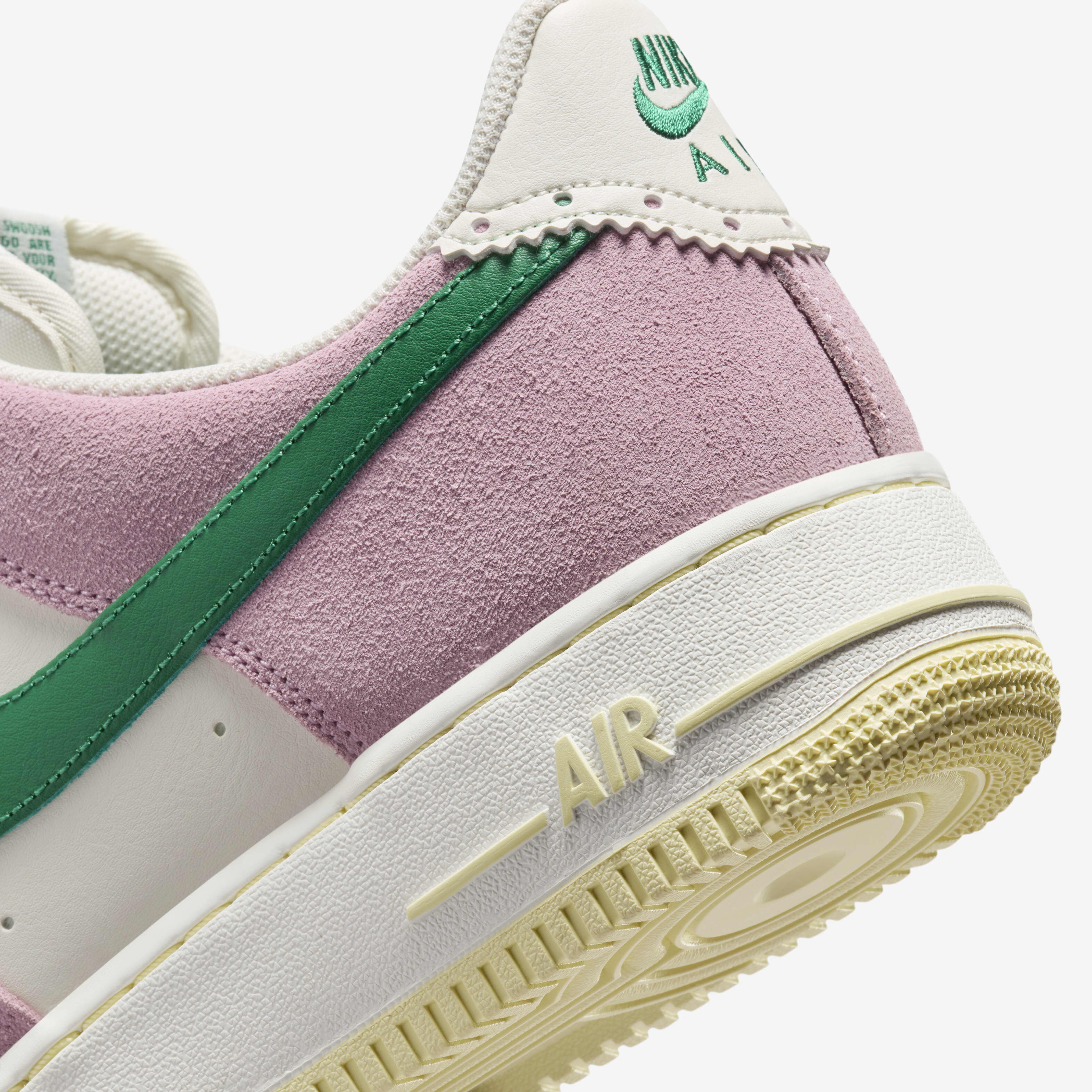 Buy Nike Air Force 1 07 LV8 Men s Shoes Nike Kuwait Official