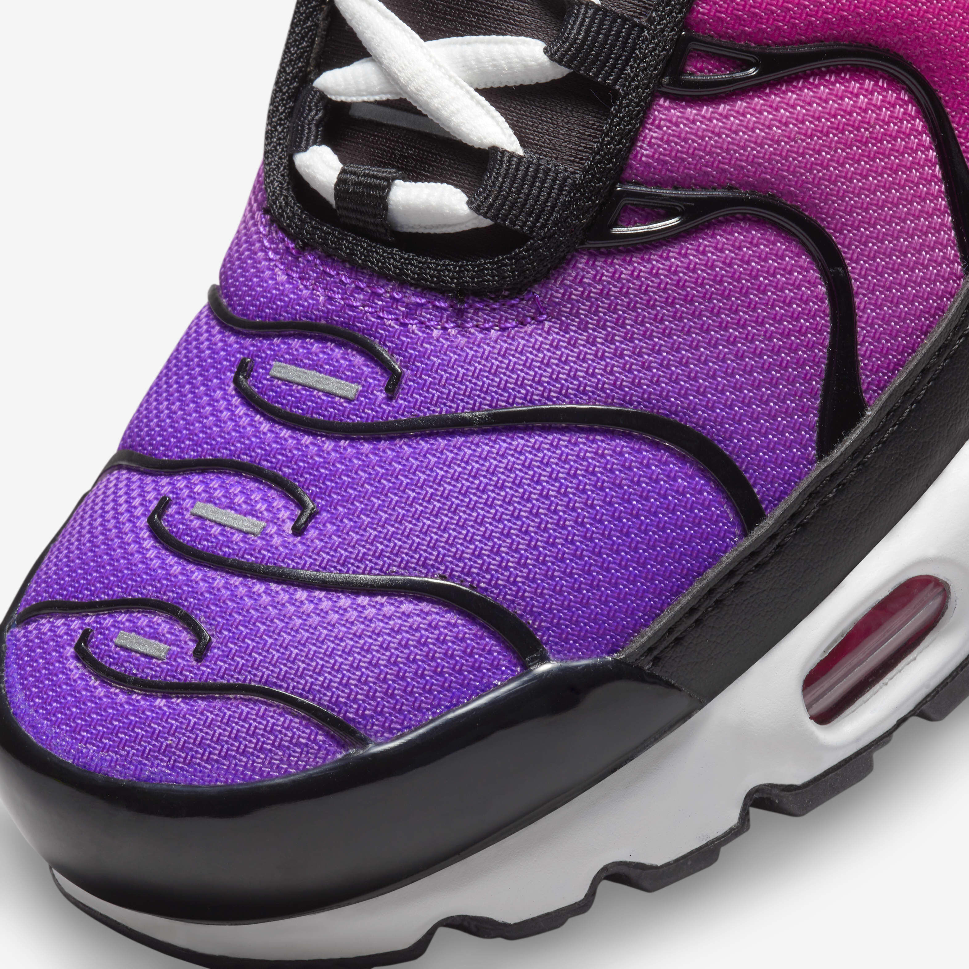 Nike Air Max Plus image number 7