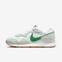 Nike Venture Runner